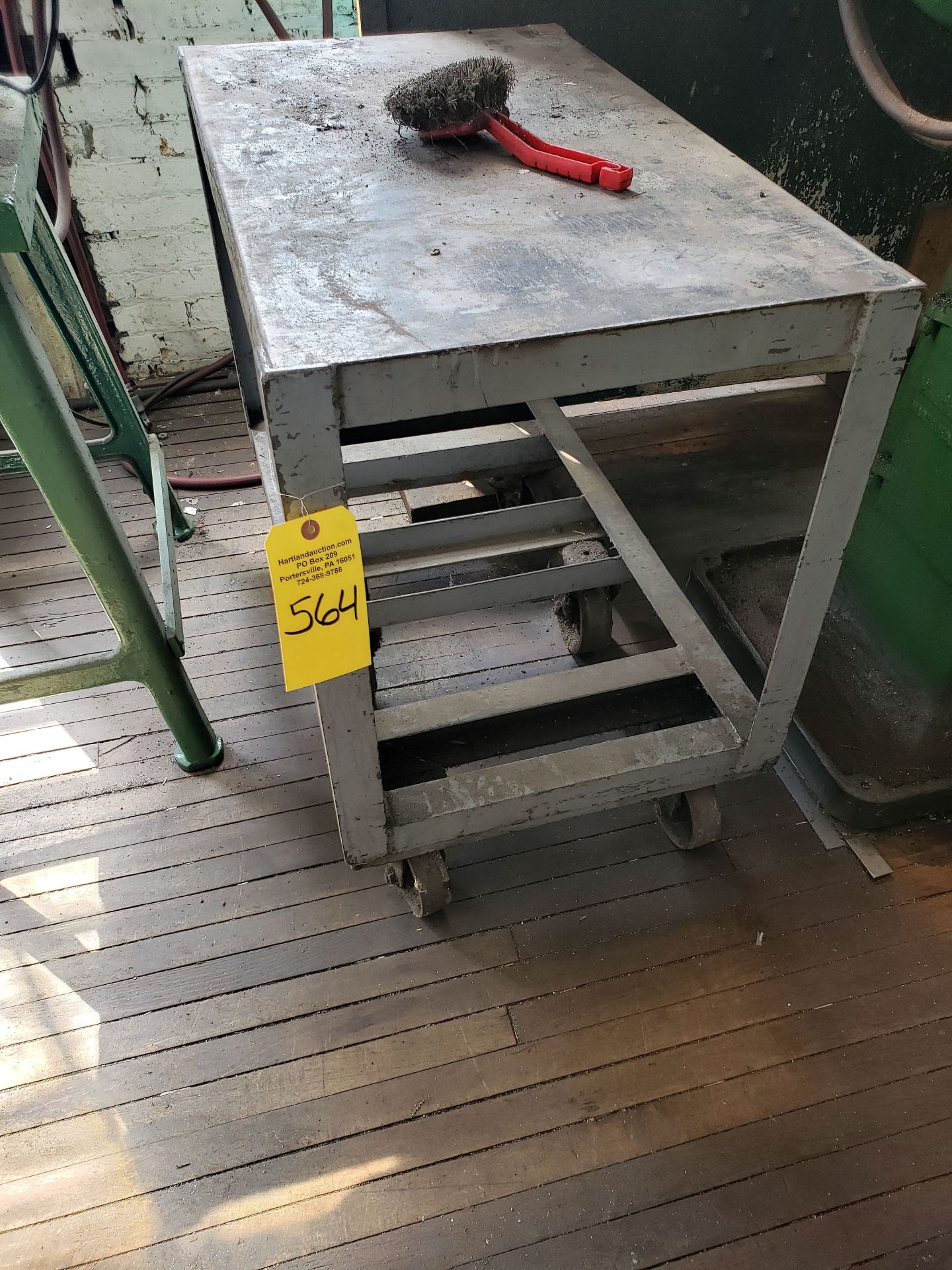 METAL ROLLER CART