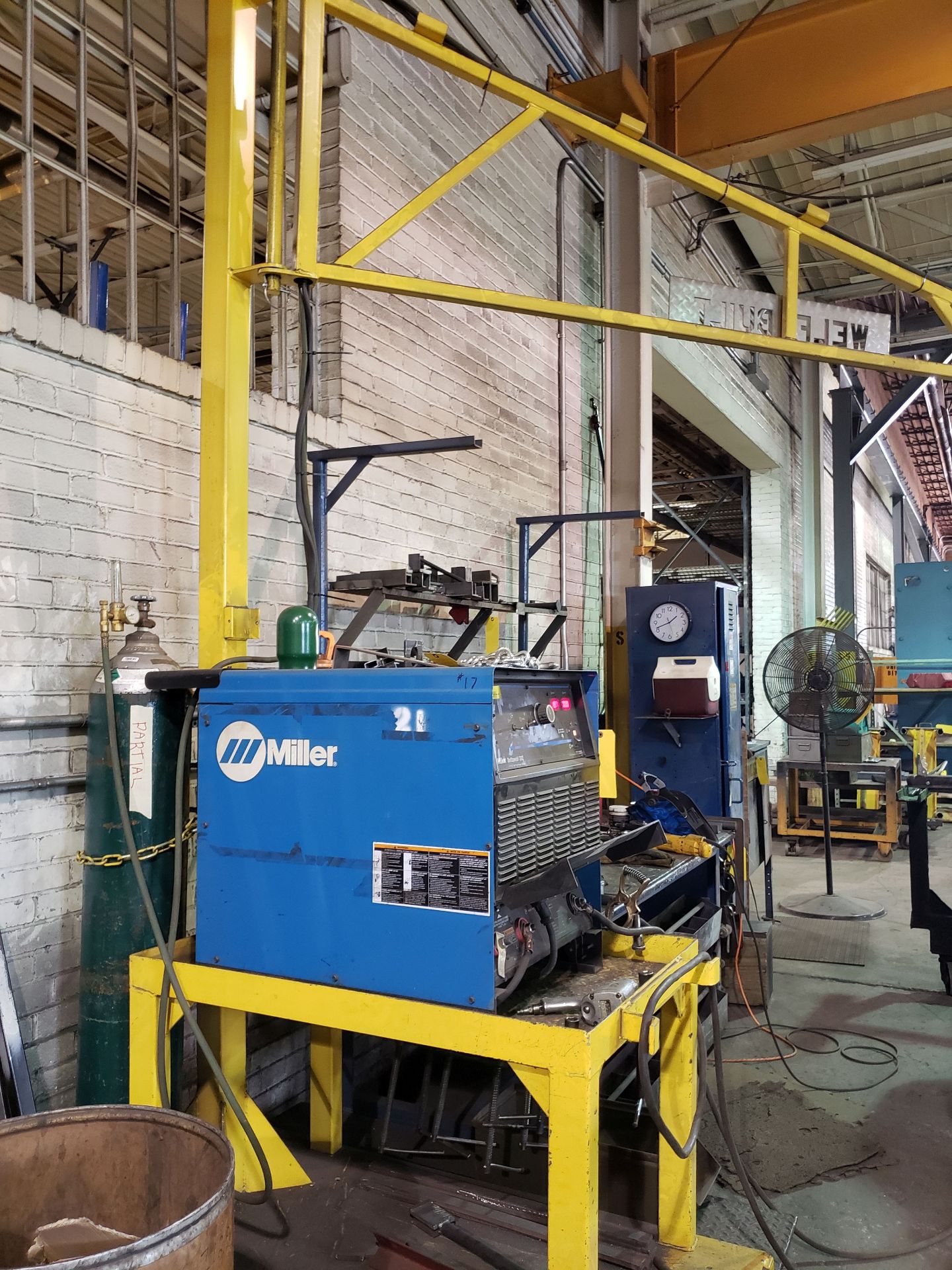 MILLER DELTAWELD 304 W/ BOOM CART, WIRE FEED - Image 4 of 4