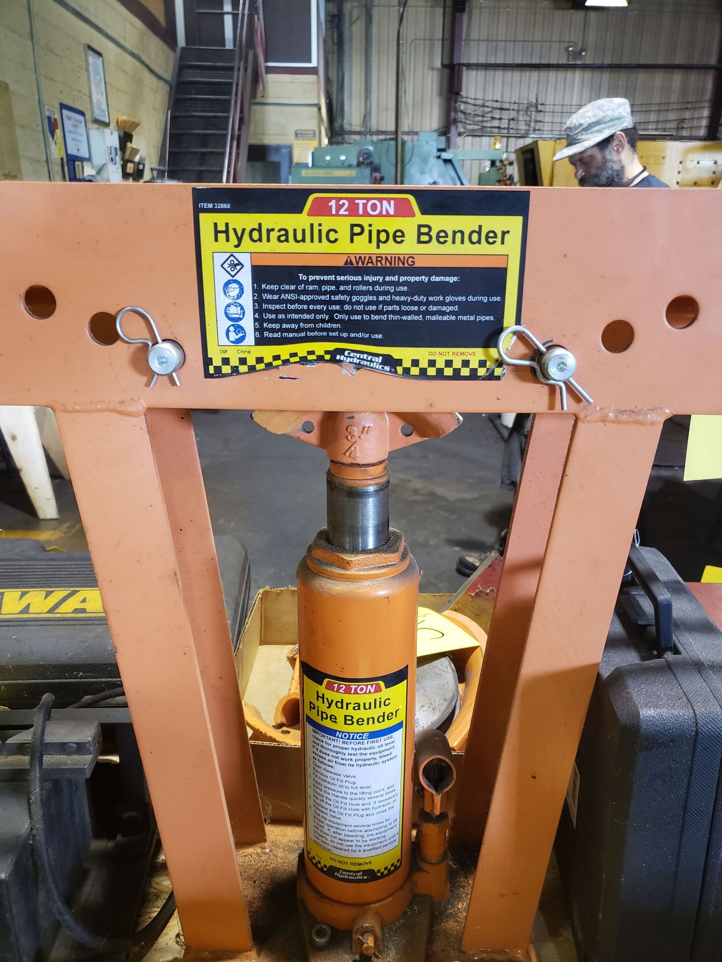 12 TON HYDRAULIC PIPE BENDER - Image 3 of 3