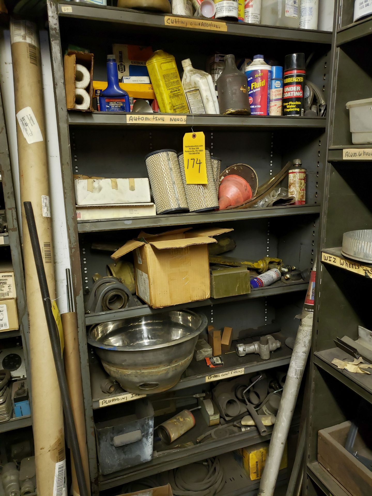 BALANCE OF CONTENTS OF MAINTENANCE ROOM 9 SHELVES & CONTENTS - FASTENERS, ELECTRICAL, FITTINGS, - Bild 5 aus 10