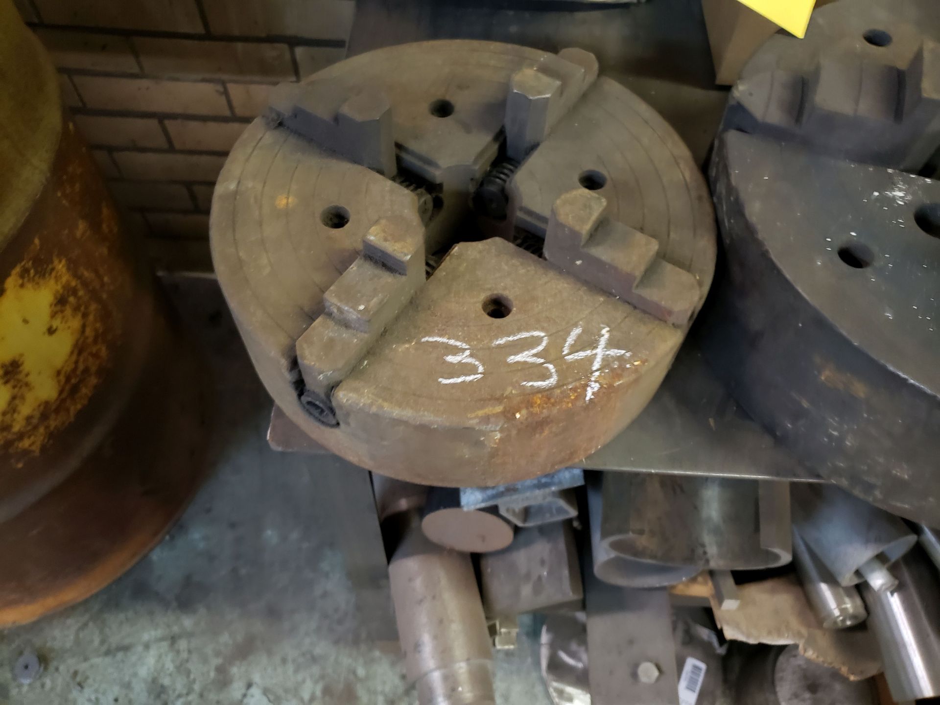 10" 4- JAW CHUCK