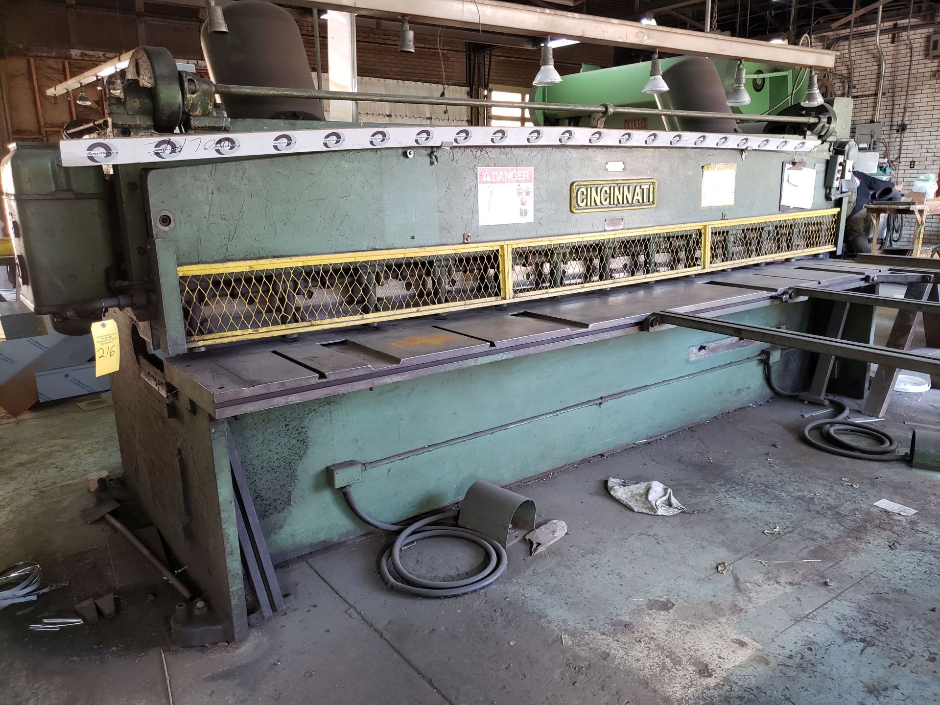 CINCINNATI 1412 SHEAR 12’x3/16” capacity, with 12’ squaring arm, hand operated backgauge, SN 27845