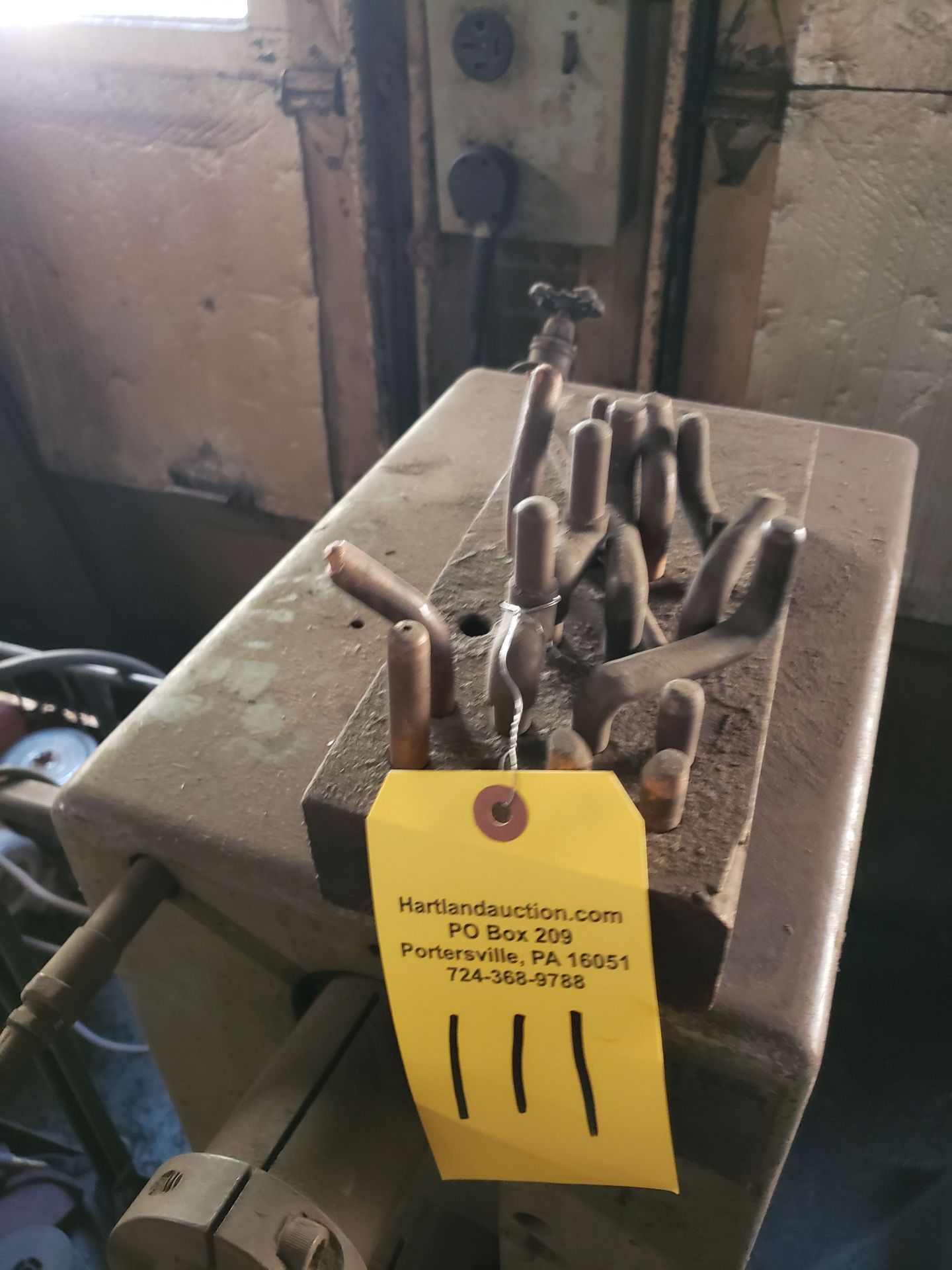 ACE SPOT WELDER WITH TIPS - Image 2 of 3