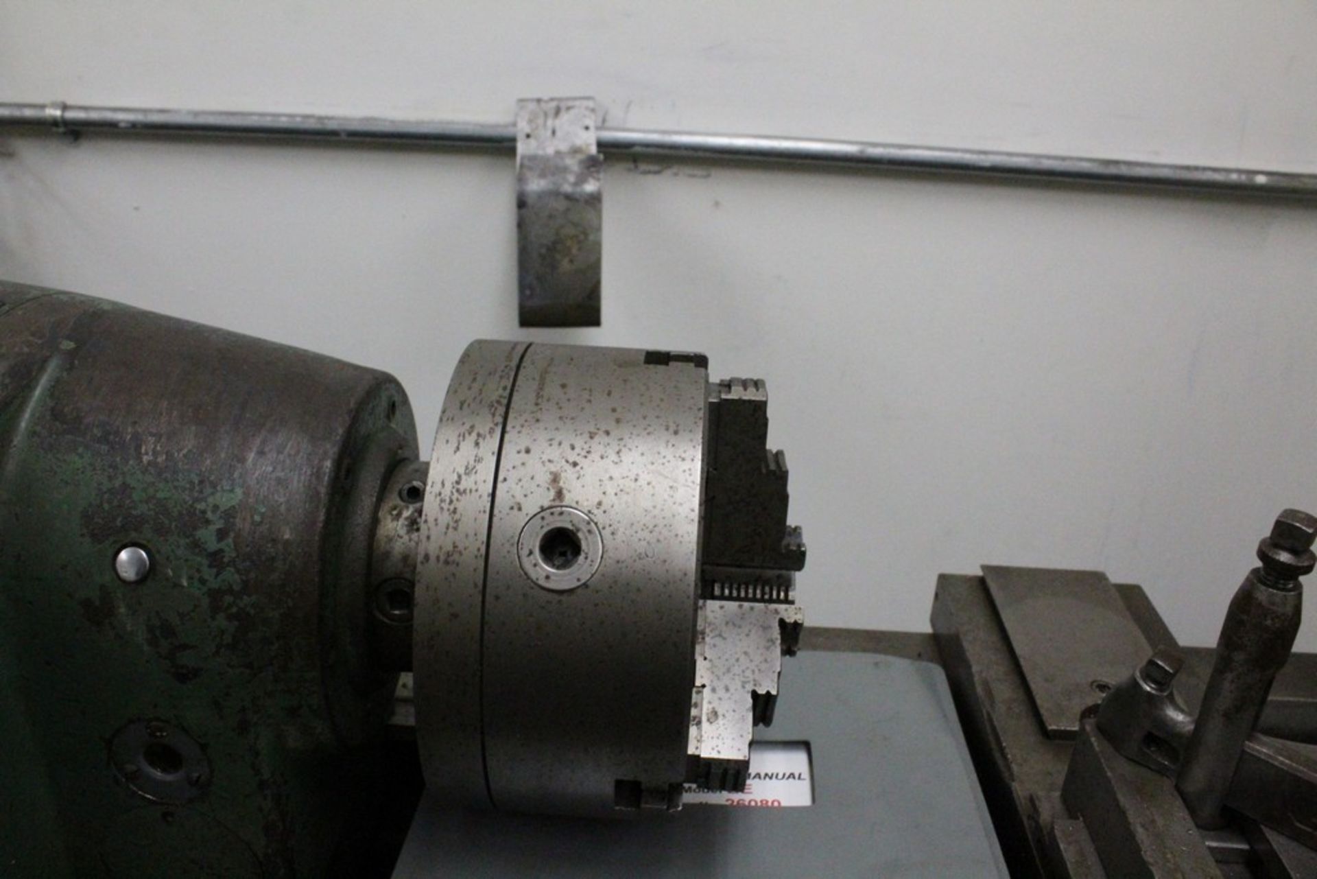 MONARCH MODEL 10 EE PRECISION TOOLROOM LATHE 26080: 12.5" SWING, 20" BETWEEN CENTERS, 8" 3-JAW - Image 6 of 10