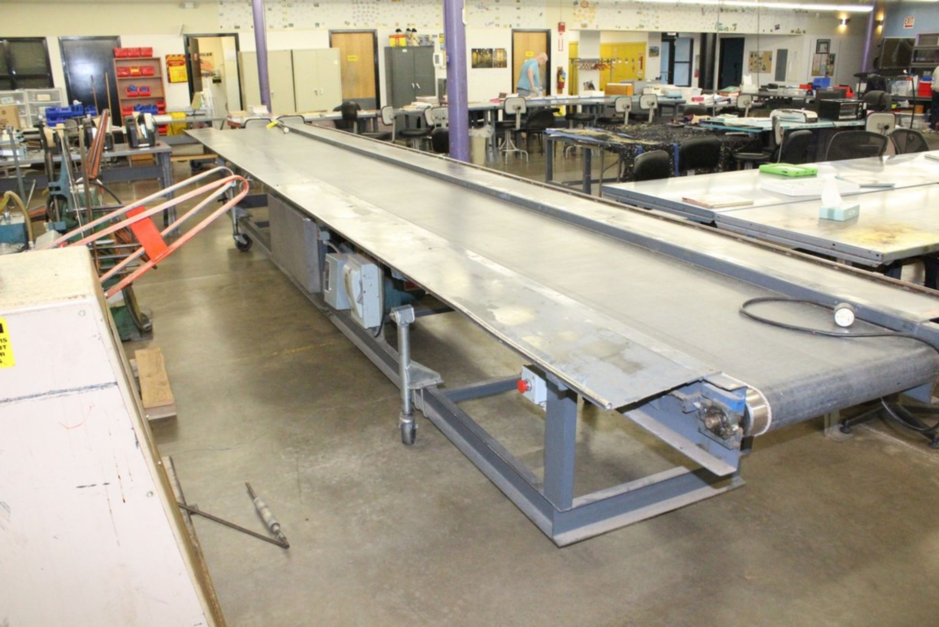 POWERED BELT CONVEYOR, APPROX 23'6" L X 24" W, WITH ALL RELATED MOTORS, STARTERS, SWITCHES, ETC.