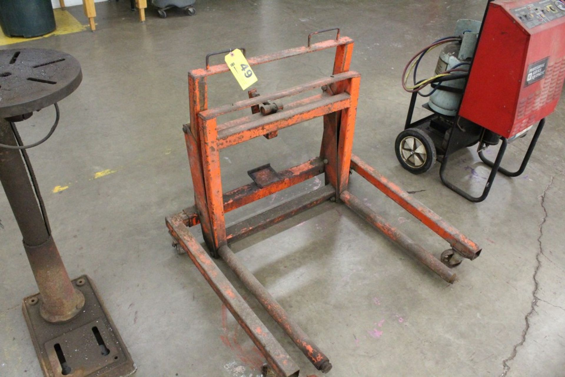 MFG UNKOWN VEHICLE LIFT