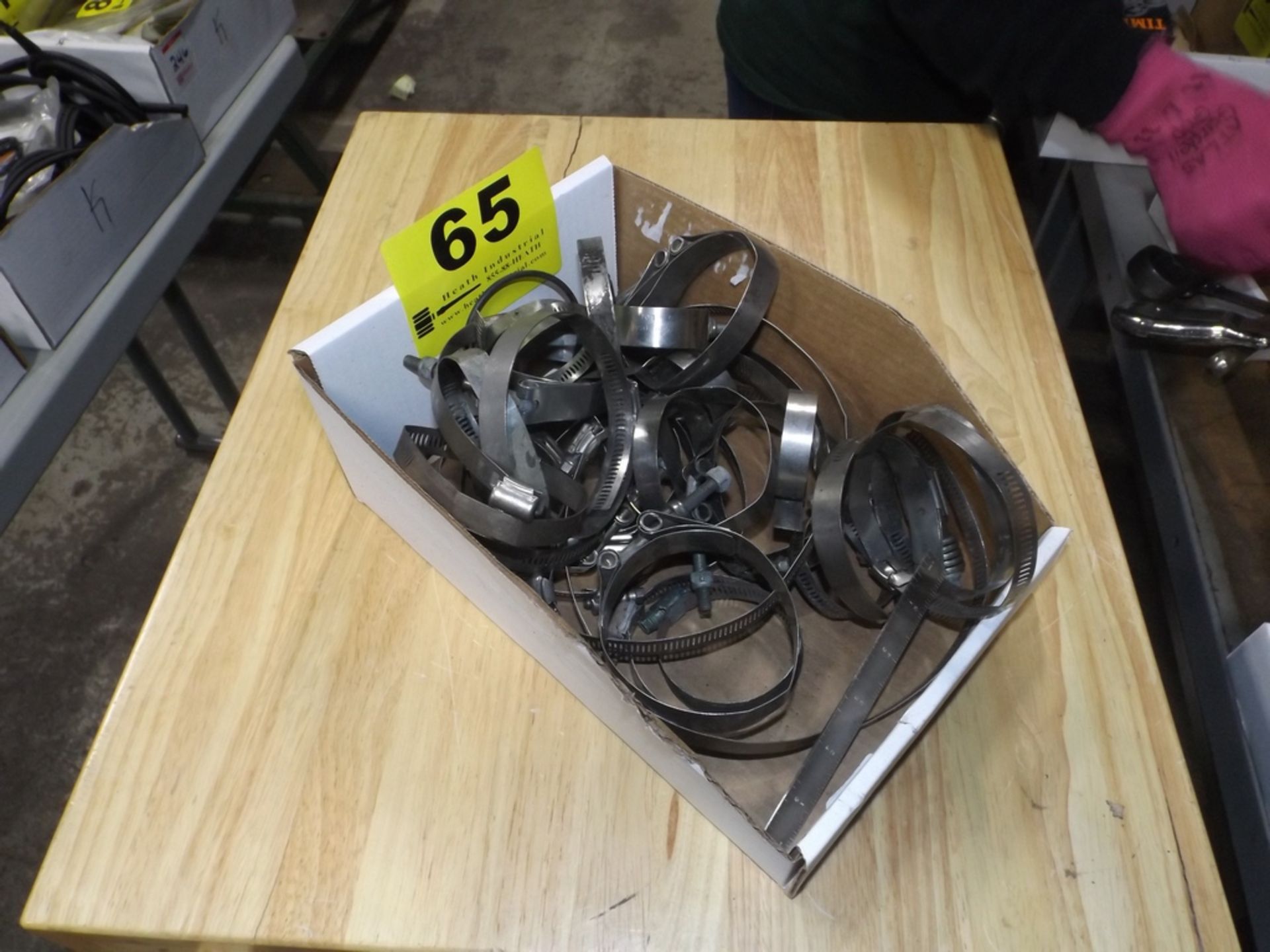 LARGE ASSORTMENT OF HOSE CLAMPS IN BOX