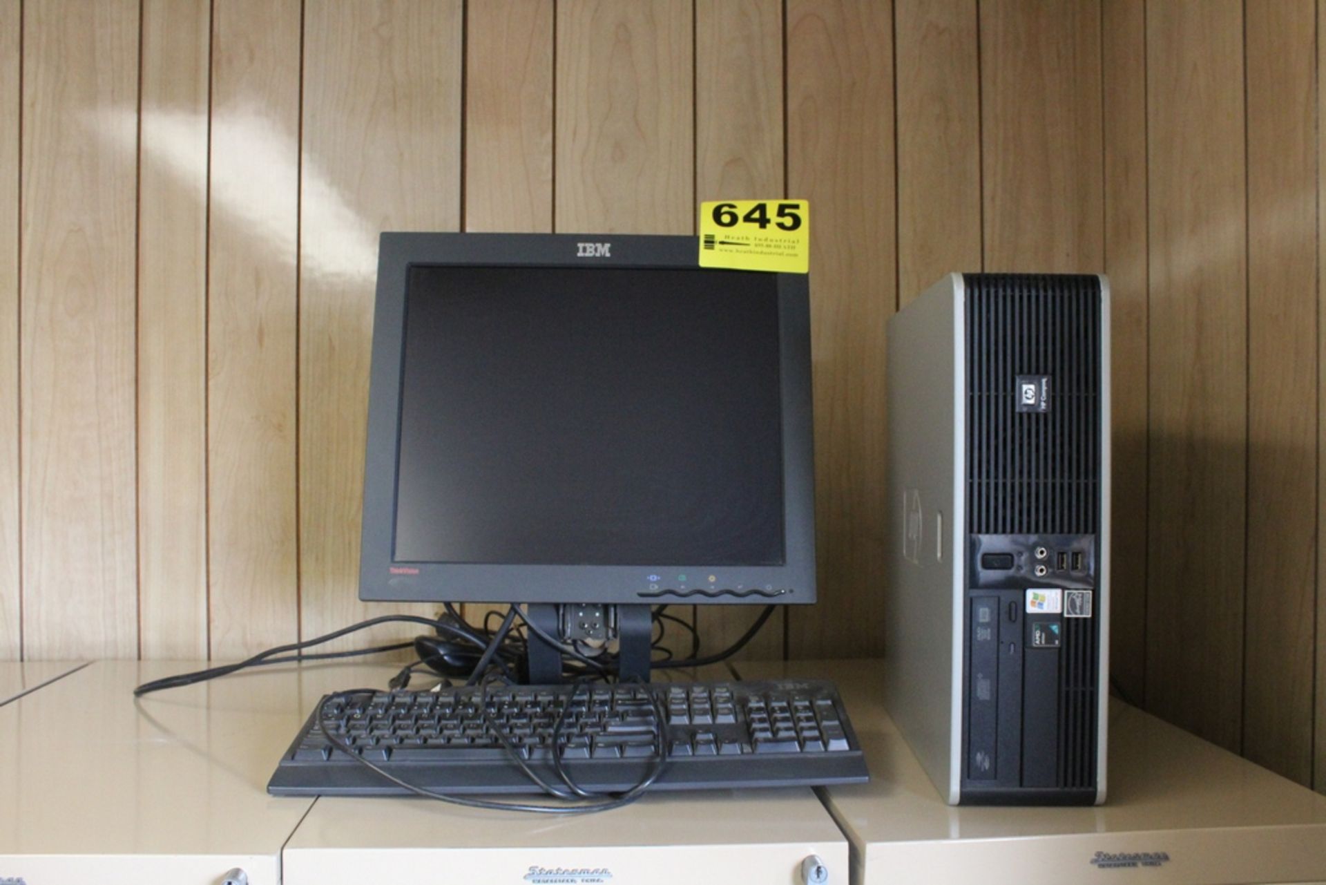 HP DESKTOP COMPUTER WITH MONITOR, KEYBOARD, AND MOUSE