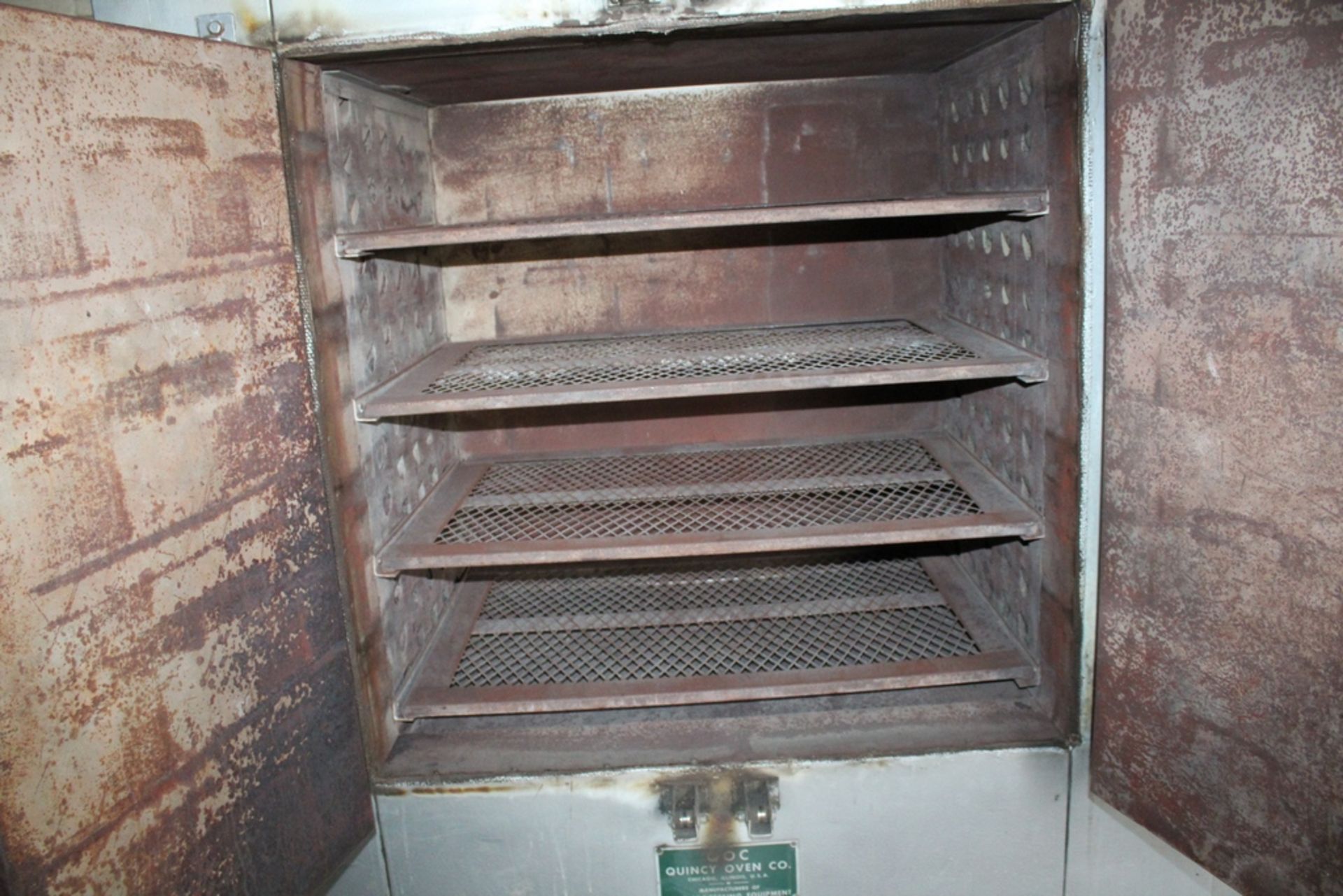 QUINCY 850 DEGREE MODEL 32-850 GAS OVEN, S/N 864, 36”X38”X24” CAPACITY, DOUBLE DOOR, 4 SHELVES - Image 5 of 5