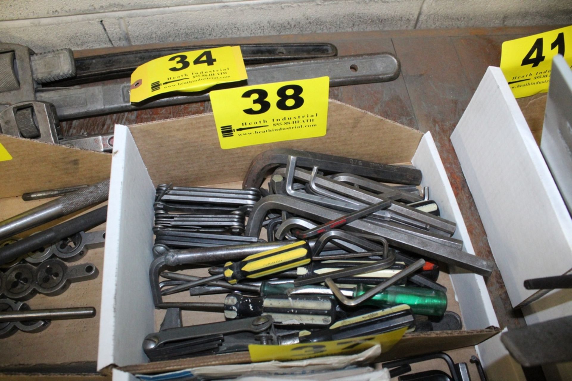 ASSORTED ALLEN WRENCHES