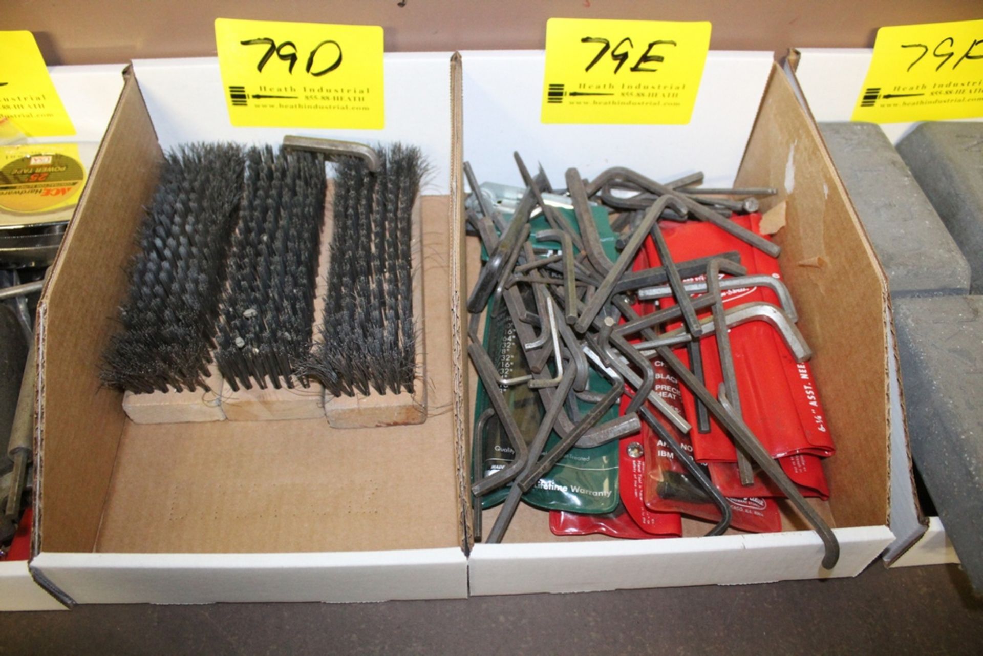 ASSORTED ALLEN WRENCHES IN BOX