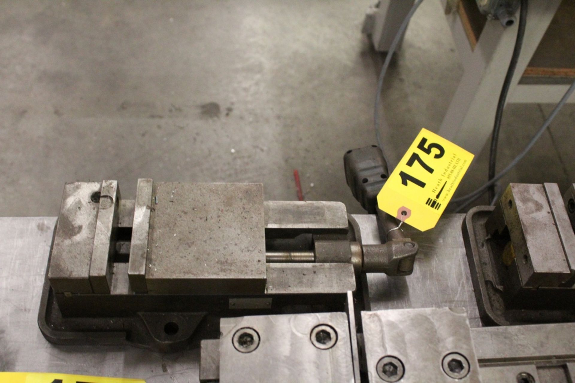 KURT 4" MACHINE VISE