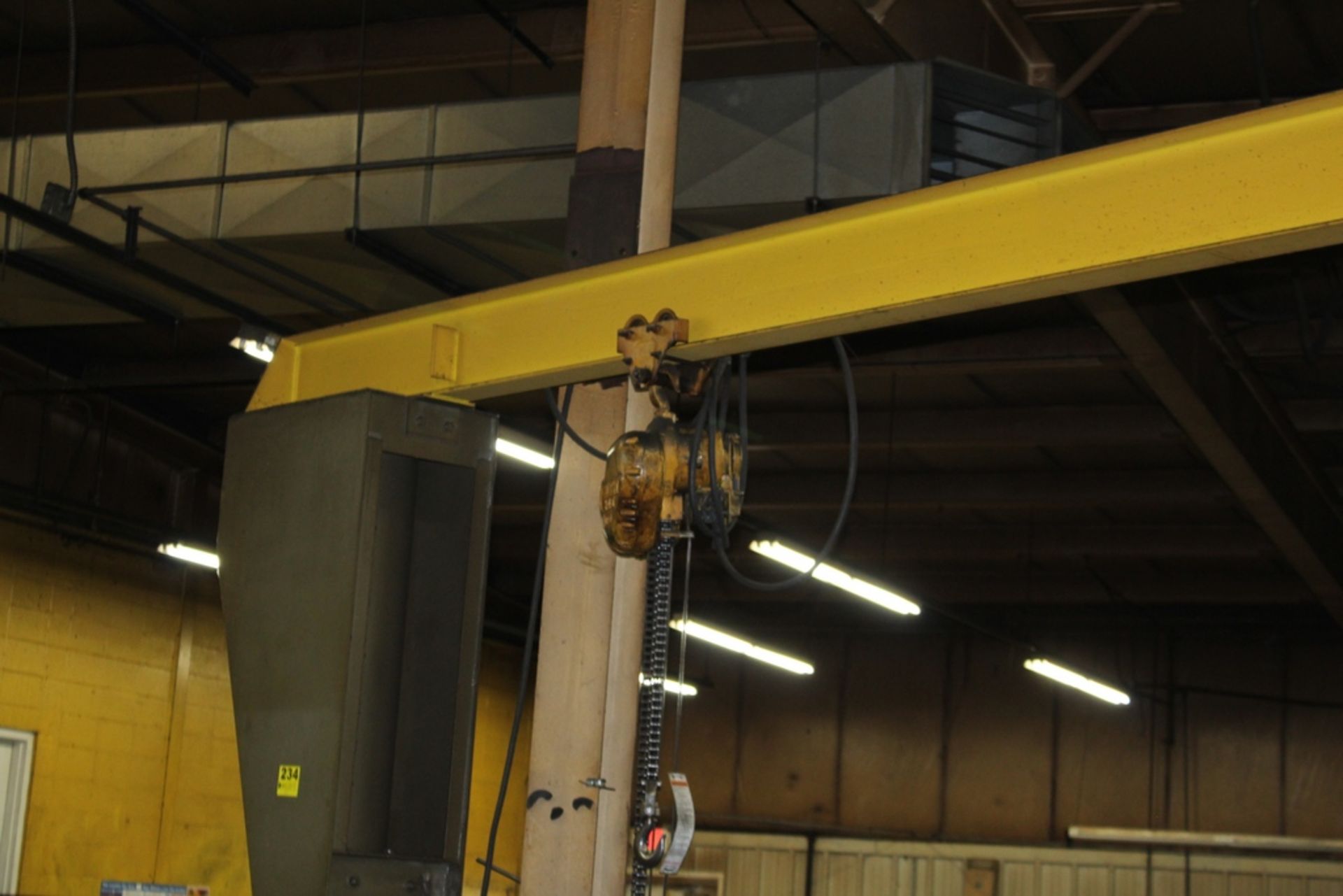 FREE STANDING ROTATING JIB CRANE, WITH BUDGIT 1 TON ELECTRIC HOIST - Image 3 of 3