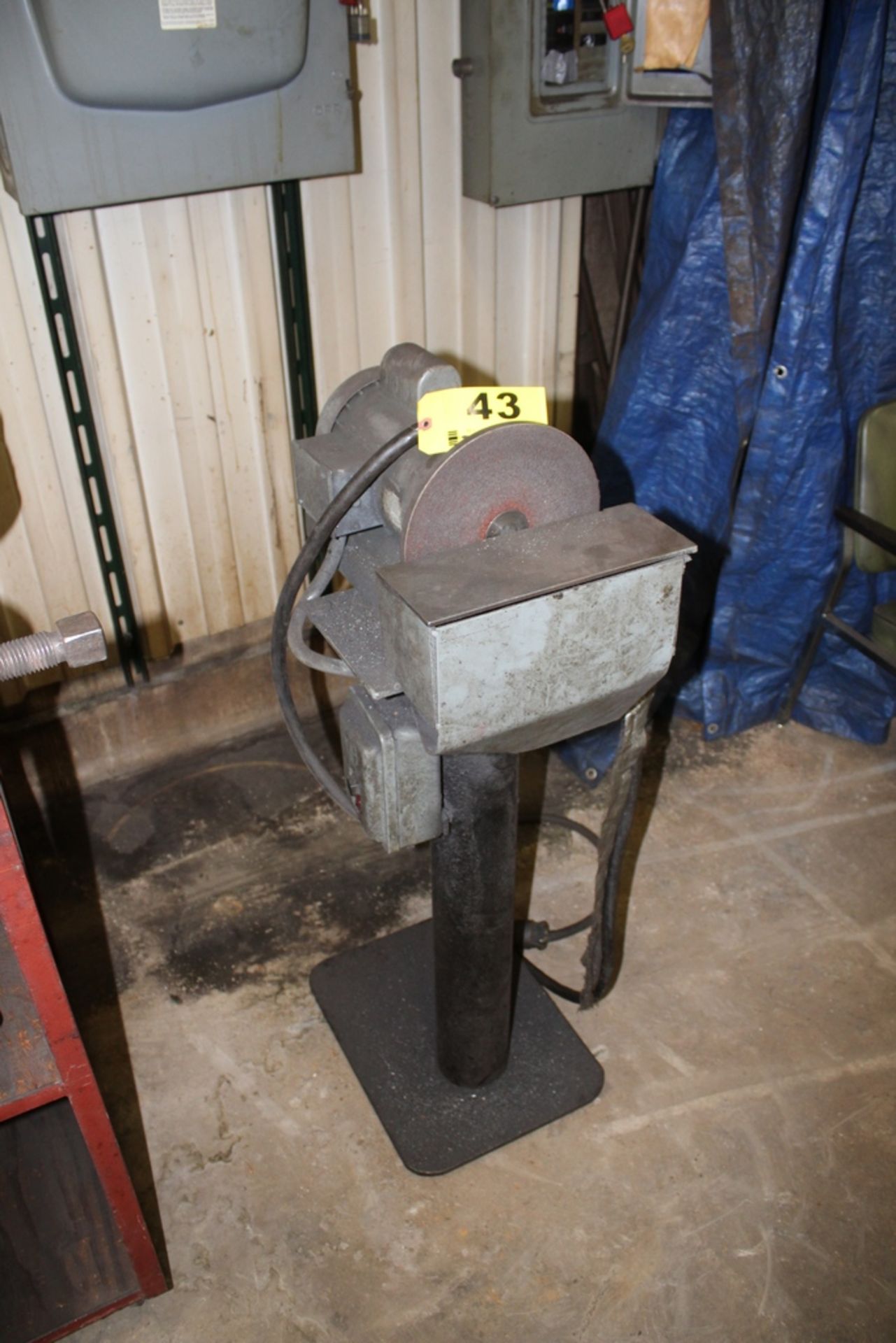 9" DISC SANDER, PEDESTAL MOUNTED