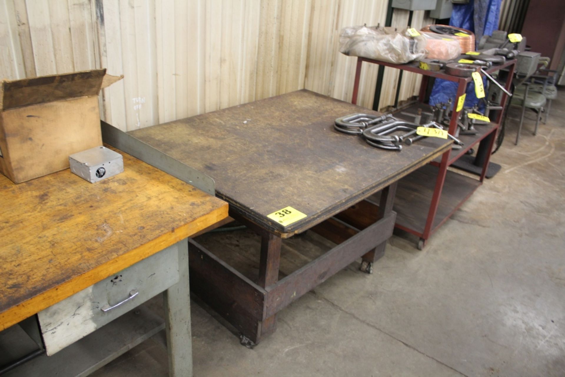 PORTABLE WORK TABLE 48" X 38" X 31"