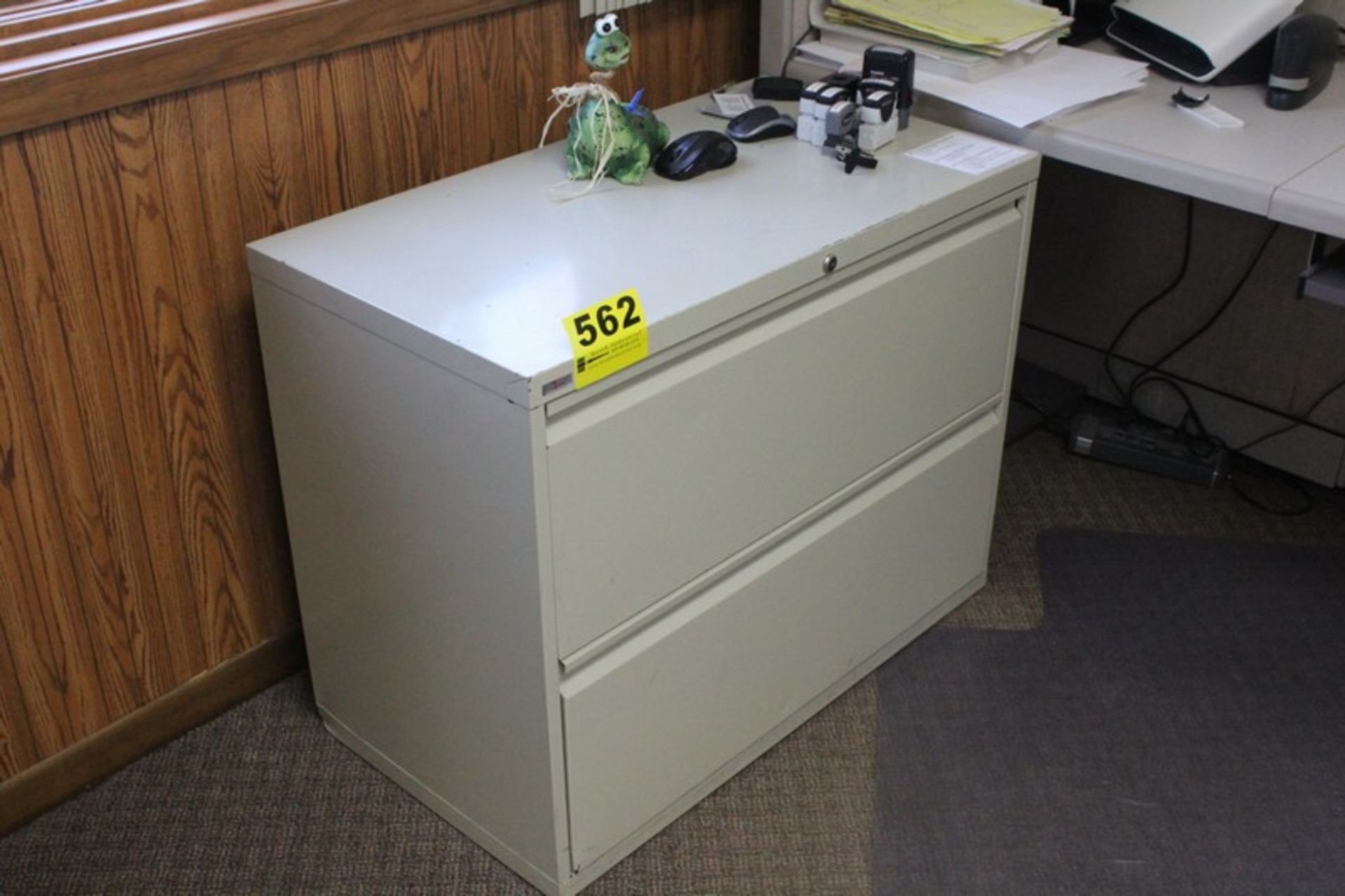 2 DRAWER LATERAL FILE 36" X 19" X 28" HIGH