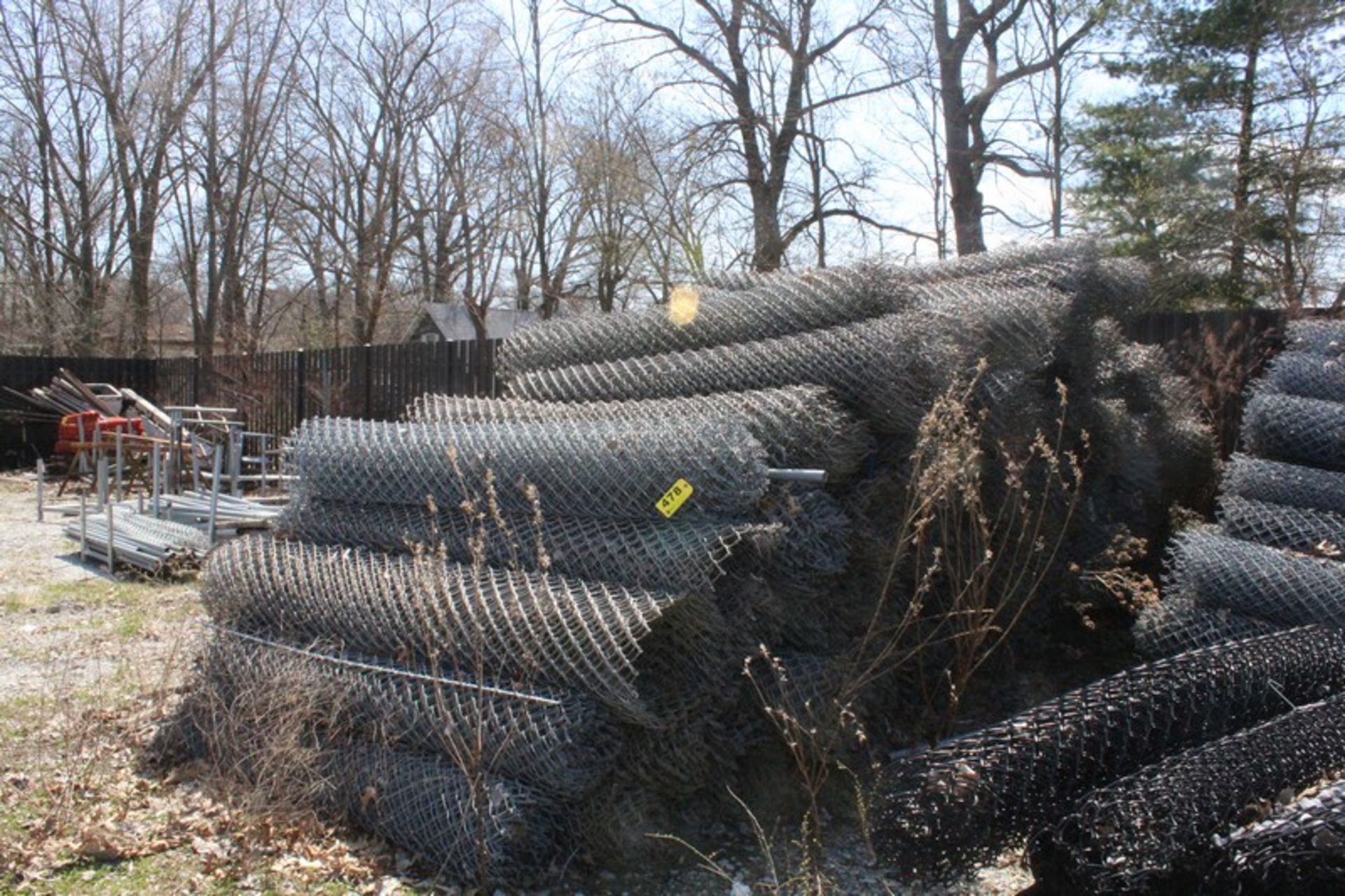 LOT 8' CHAIN LINK FENCE ABOUT 60 ROLLS