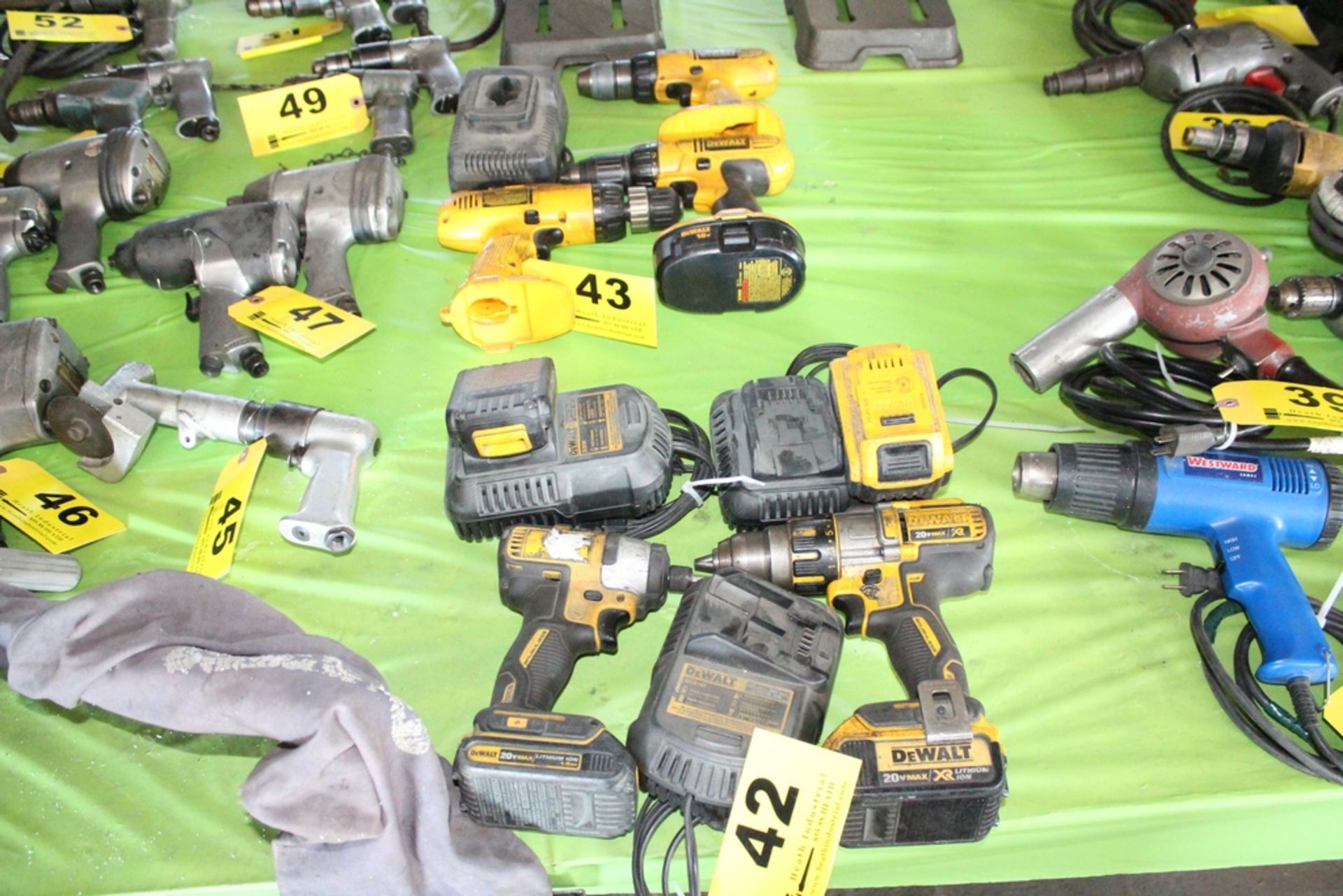 DEWALT 20V DRILL / DRIVER SET WITH (4) BATTERIES, (3) CHARGERS