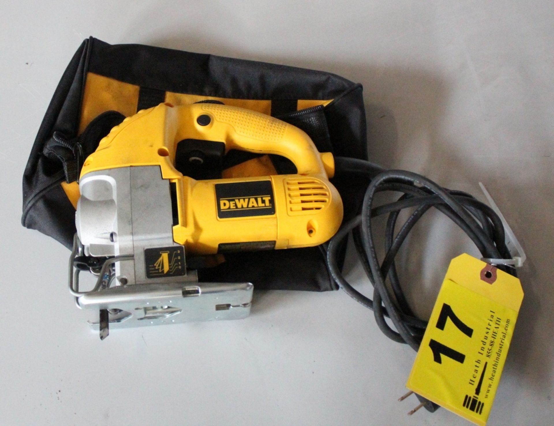 DEWALT DW317 JIG SAW WITH CLOTH CASE