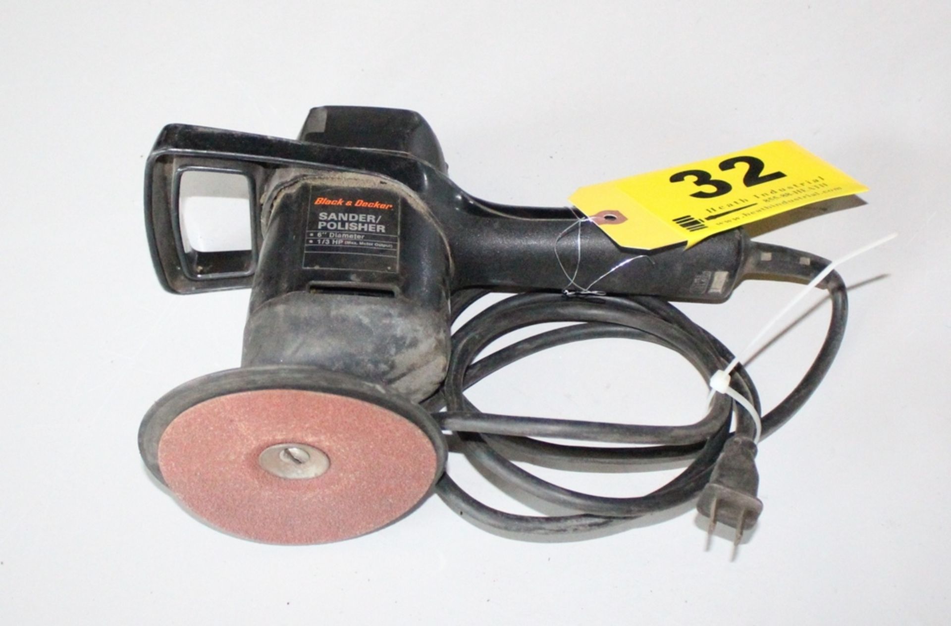 BLACK & DECKER 6" SANDER / POLISHER