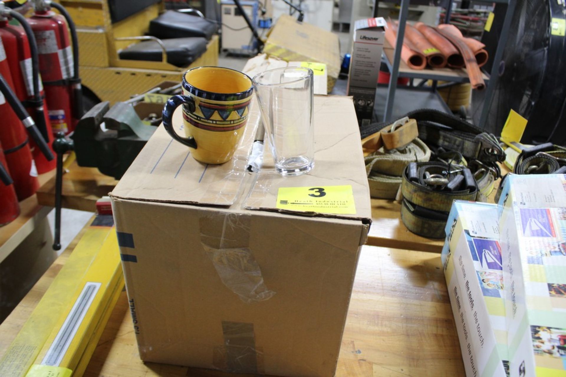 BOX OF GLASSES & COFFEE MUGS