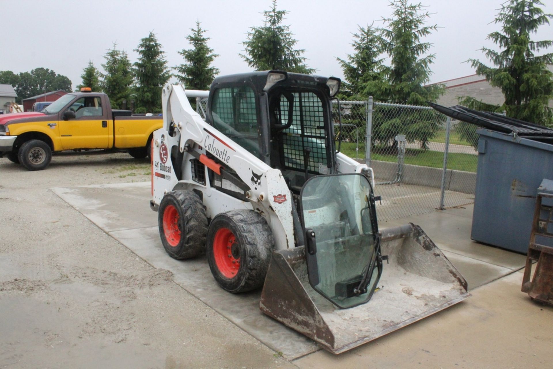 BOBCAT MODEL S590 SKID STEER LOADER S/N AR9R12712: (2014) Enclosed Rops, Two Speed, Aux. Hydraulics,