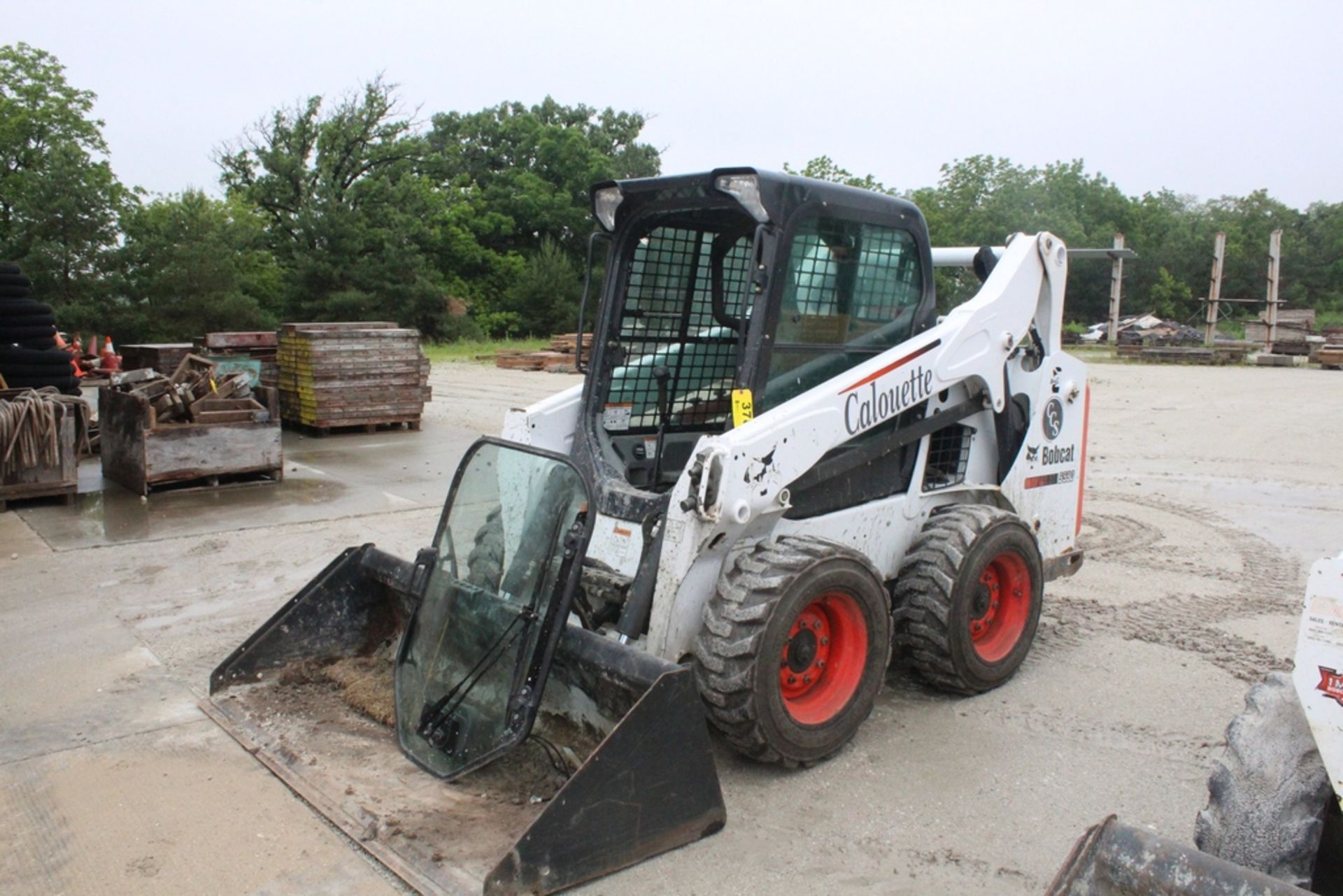 BOBCAT MODEL S590 SKID STEER LOADER AR9R15725: (2016) Enclosed Rops, Two Speed, Aux. Hydraulics,