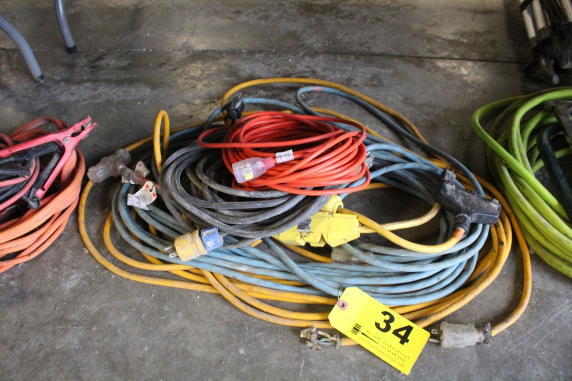 ASSORTED ELECTRIC CORDS