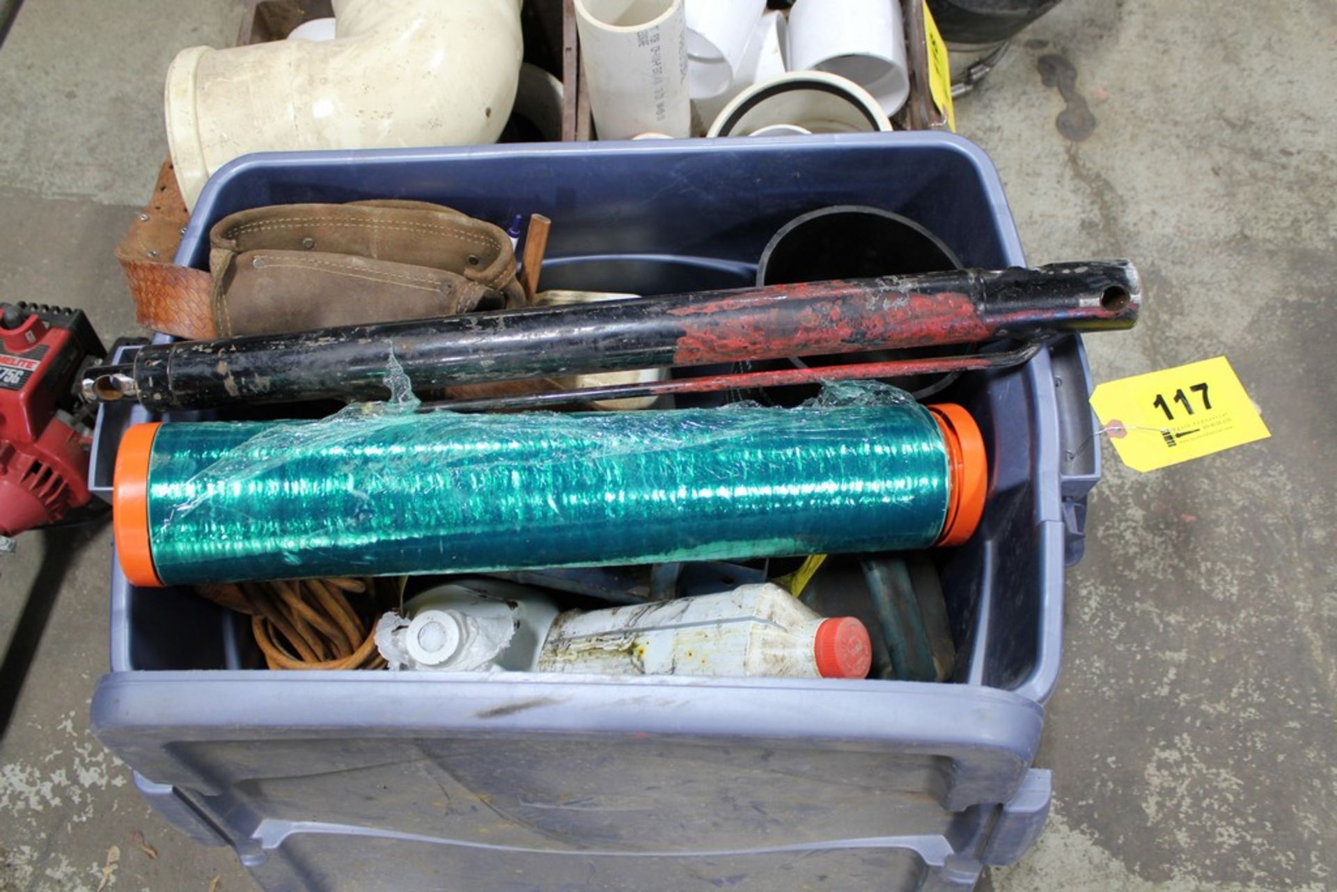 ASSORTED TOOLS IN TOTE