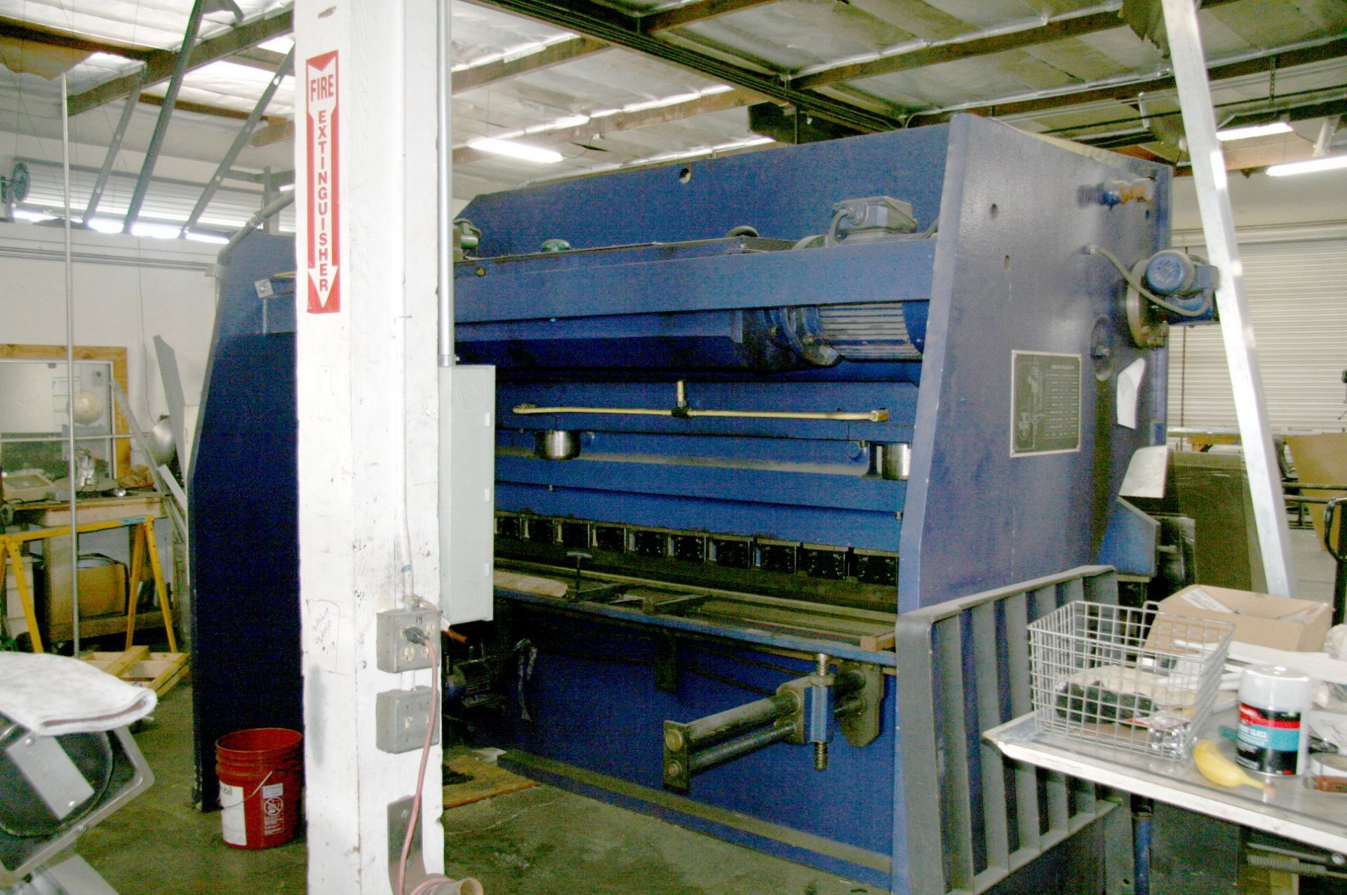 HELLER 120 TON X 10' HYDRAULIC PRESS BRAKE S/N 0479 120 Ton, 10ft Bed, 12,000lbs, Rebuilt Pump in - Image 4 of 10