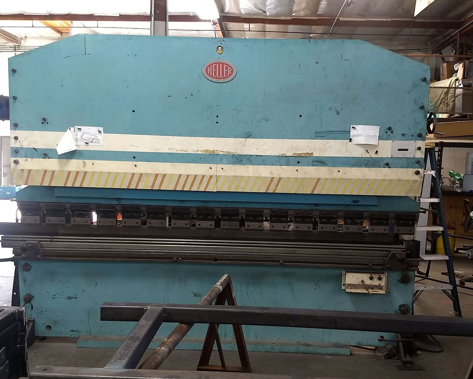 HELLER 120 TON X 10' HYDRAULIC PRESS BRAKE S/N 0479 120 Ton, 10ft Bed, 12,000lbs, Rebuilt Pump in