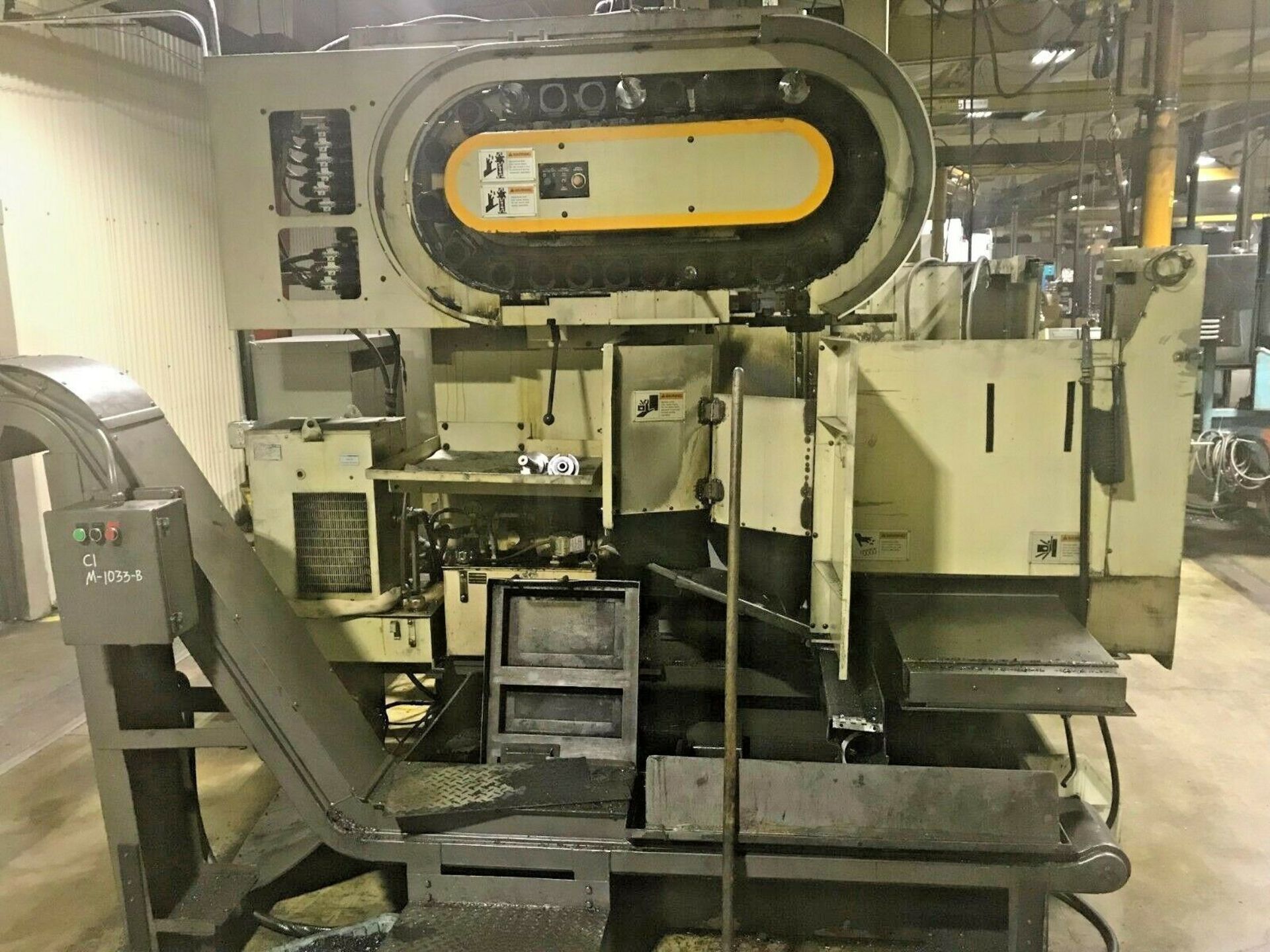 1993 MITSUBISHI MV60C CNC VERTICAL MACHINING CENTER S/N V60C048 Table Size 23.62" X 55.11", X Travel - Image 2 of 10