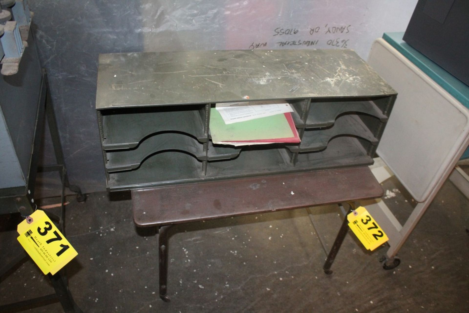 PORTABLE STEEL SHOP STAND