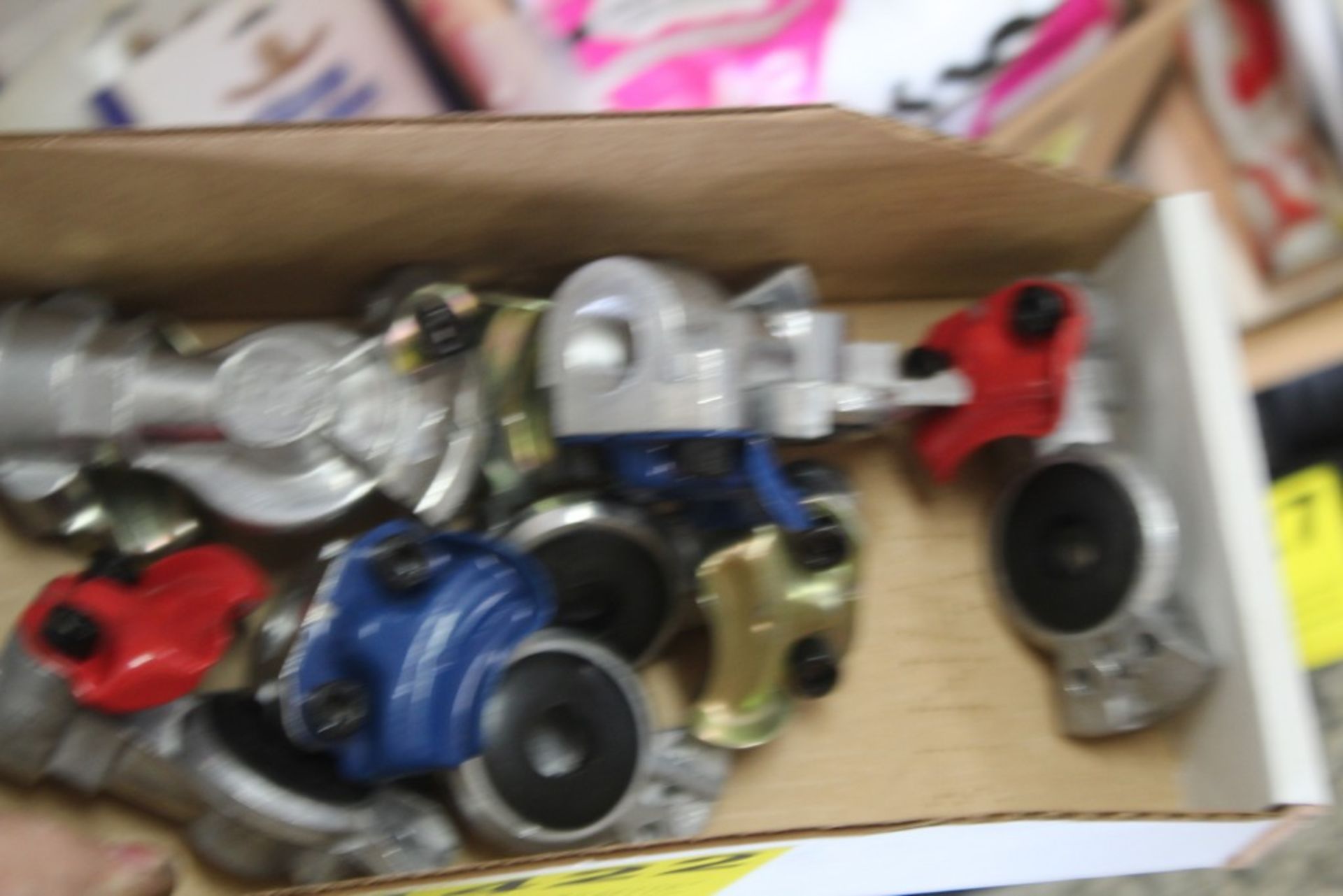 ASSORTED SLOAN VALVES IN BOX