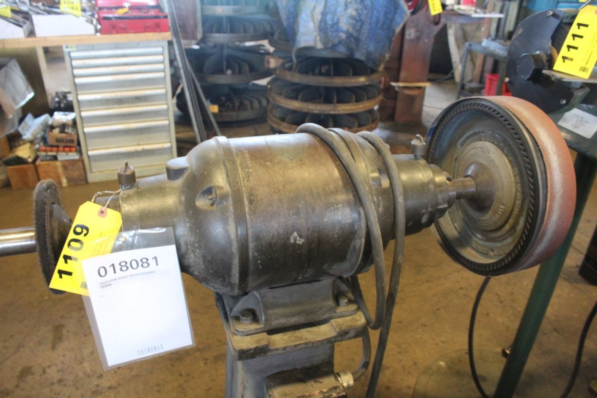 VALLEY 2 HP HYDRAULIC DOUBLE END BUFFER AND SANDER, S/N N/A ASSET # 18081 - Image 2 of 2