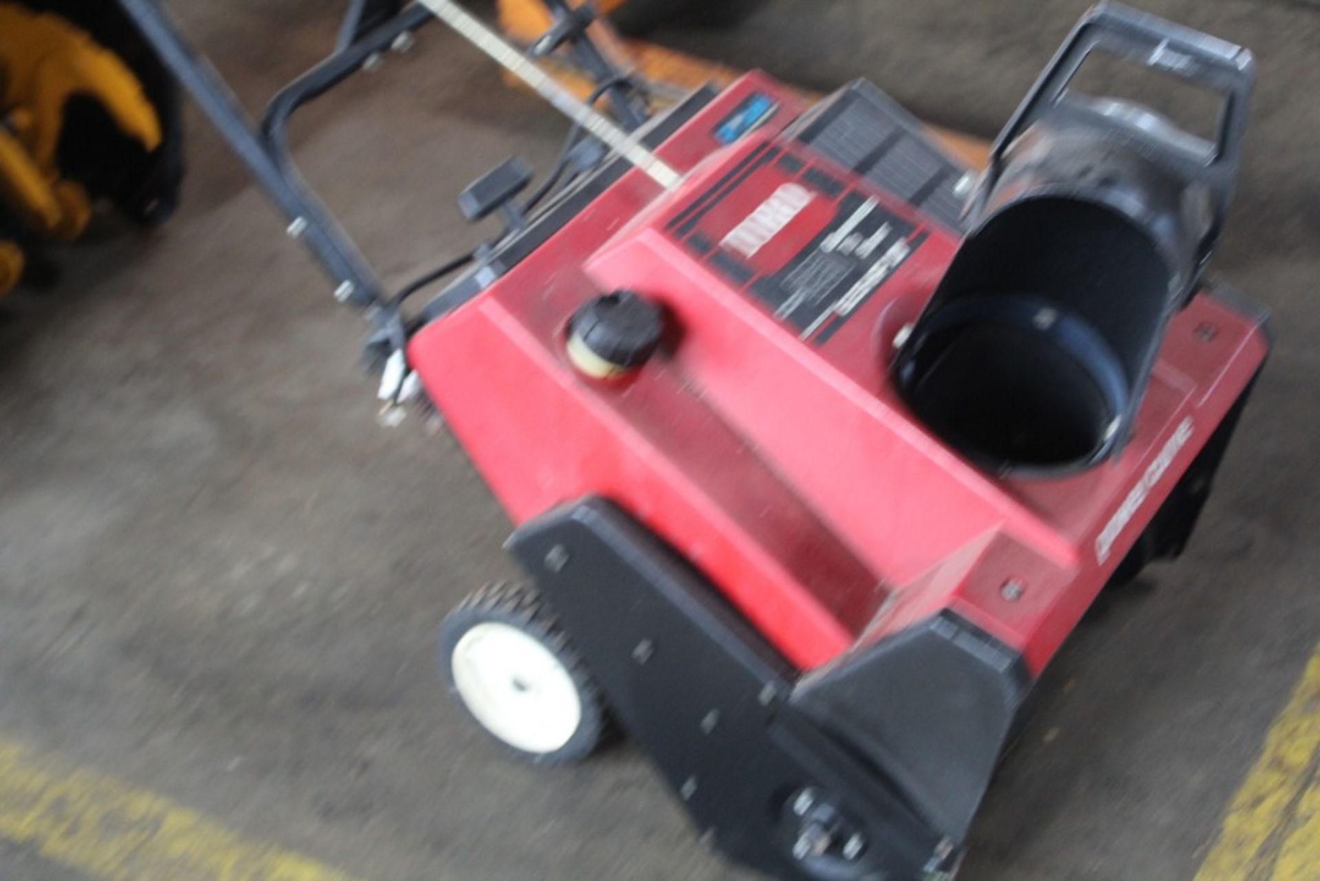 TORO MODEL CCR36500 20" 6.5HP ELECTRIC START, SNOW BLOWER - Image 2 of 2