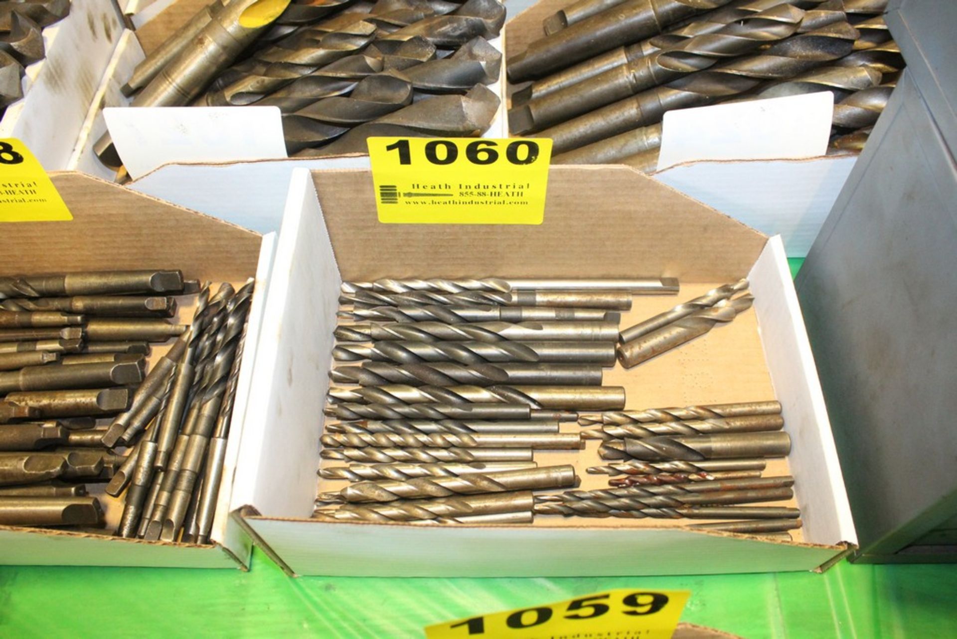 LARGE QTY OF DRILL BITS