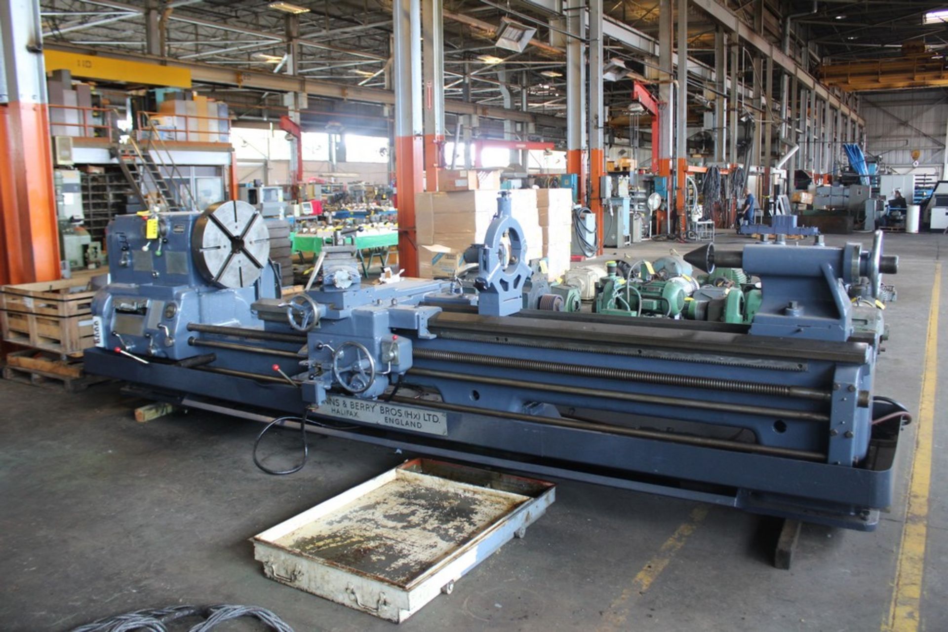 BINNS & BERRY 27"/45" X 138" MODEL TB707 ENGINE LATHE, S/N 8874 (1961) , MAXIMUM SWING OVER BED