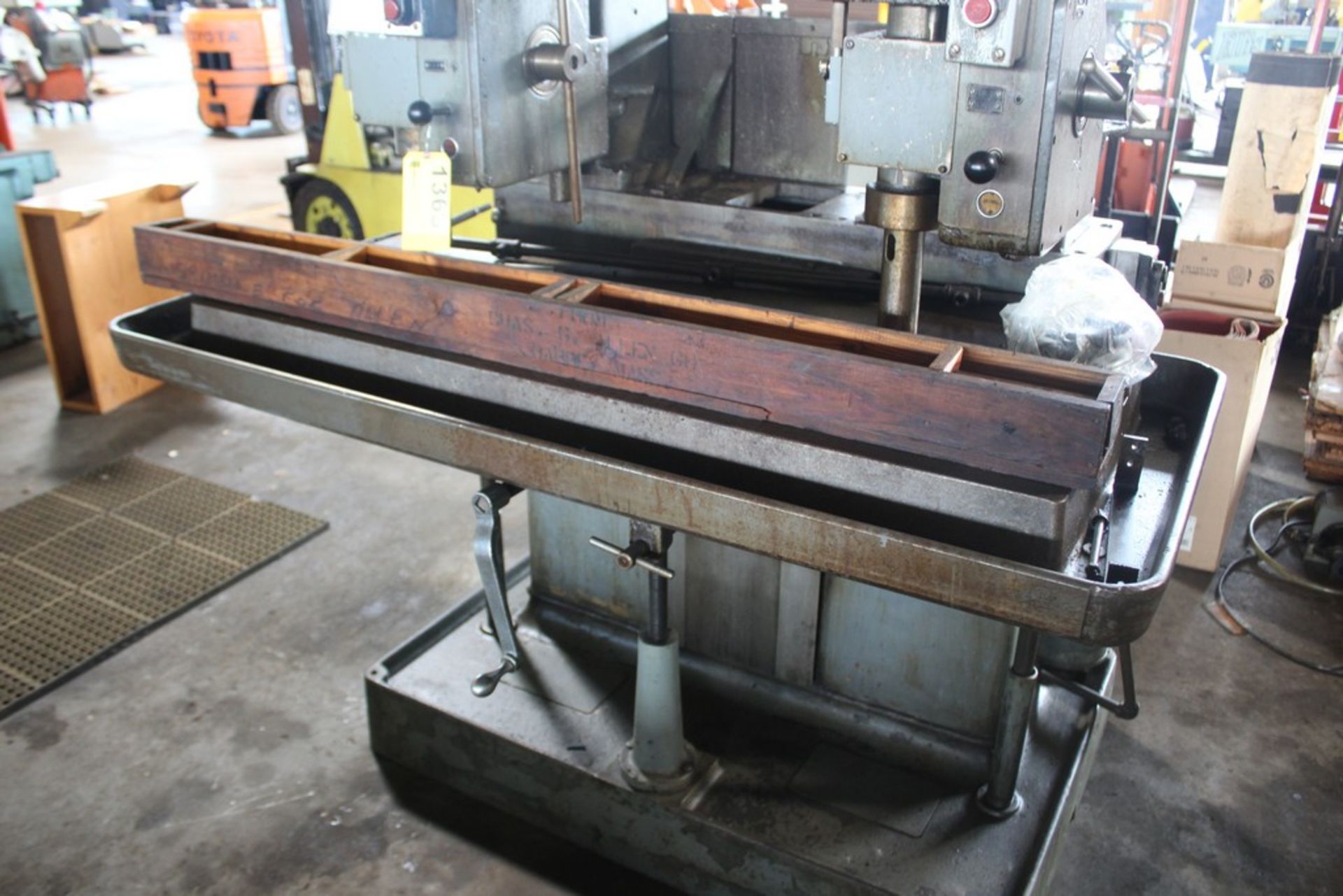 24" 2 SPINDLE ALLEN HEAVY DUTY DRILL PRESS, S/N 34405 (1974), ASSET # 18178 LOADING FEE: $100 - Image 4 of 4