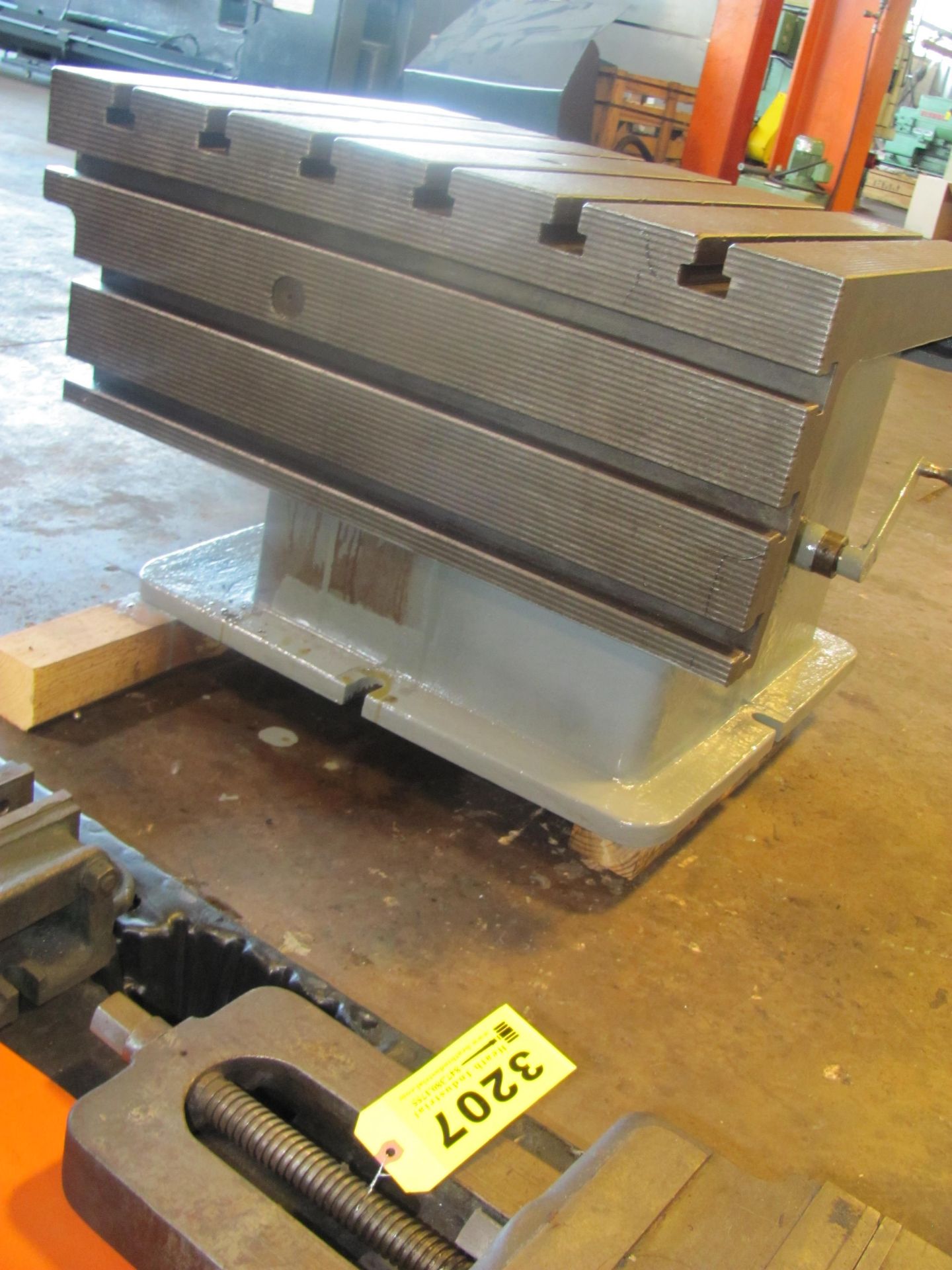 31" X 39" X 18" HEAVY DUTY TILTING BOX TABLE FOR RADIAL ARM DRILL - Image 7 of 10