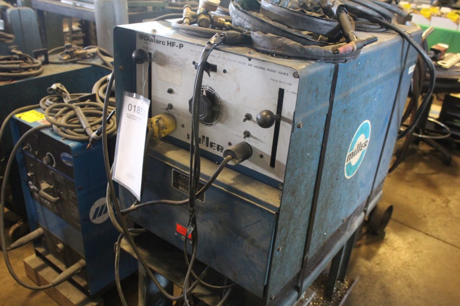 MILLER SYNCHROWAVE 180SD CC AC/DC ARC WELDING POWER SOURCE WELDING AMP RANGE 10 TO 180 AMPS EQUIPPED - Image 2 of 2