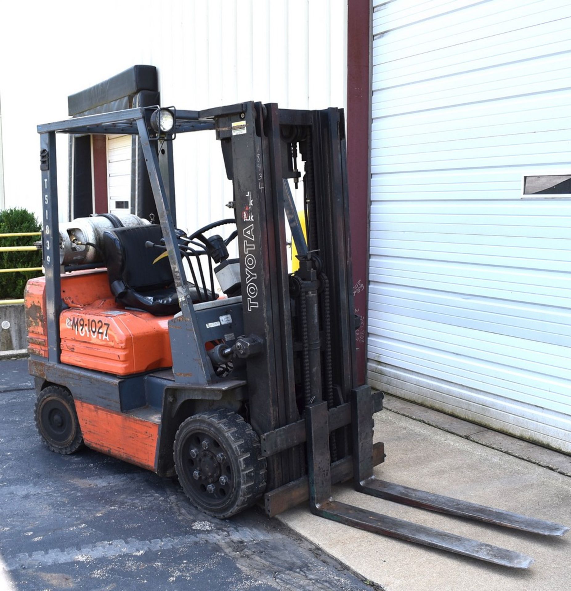 Toyota Model 5FGC25 Cushion Tire Lift Truck, Serial Number: 5FGCU25-82235 ( New 1994 ), 5000 Lbs - Image 8 of 10