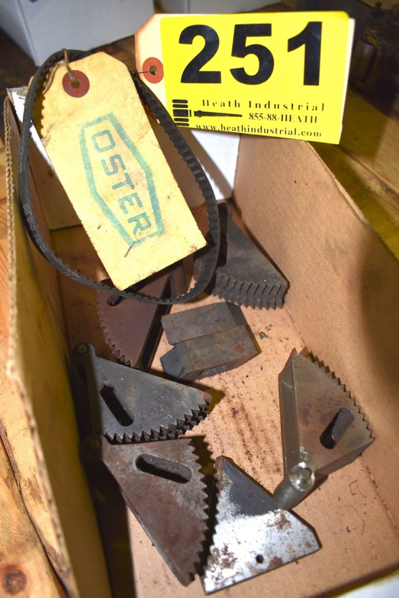 Oster Parts - Cut Off Head & Vise Jaws - Image 6 of 6