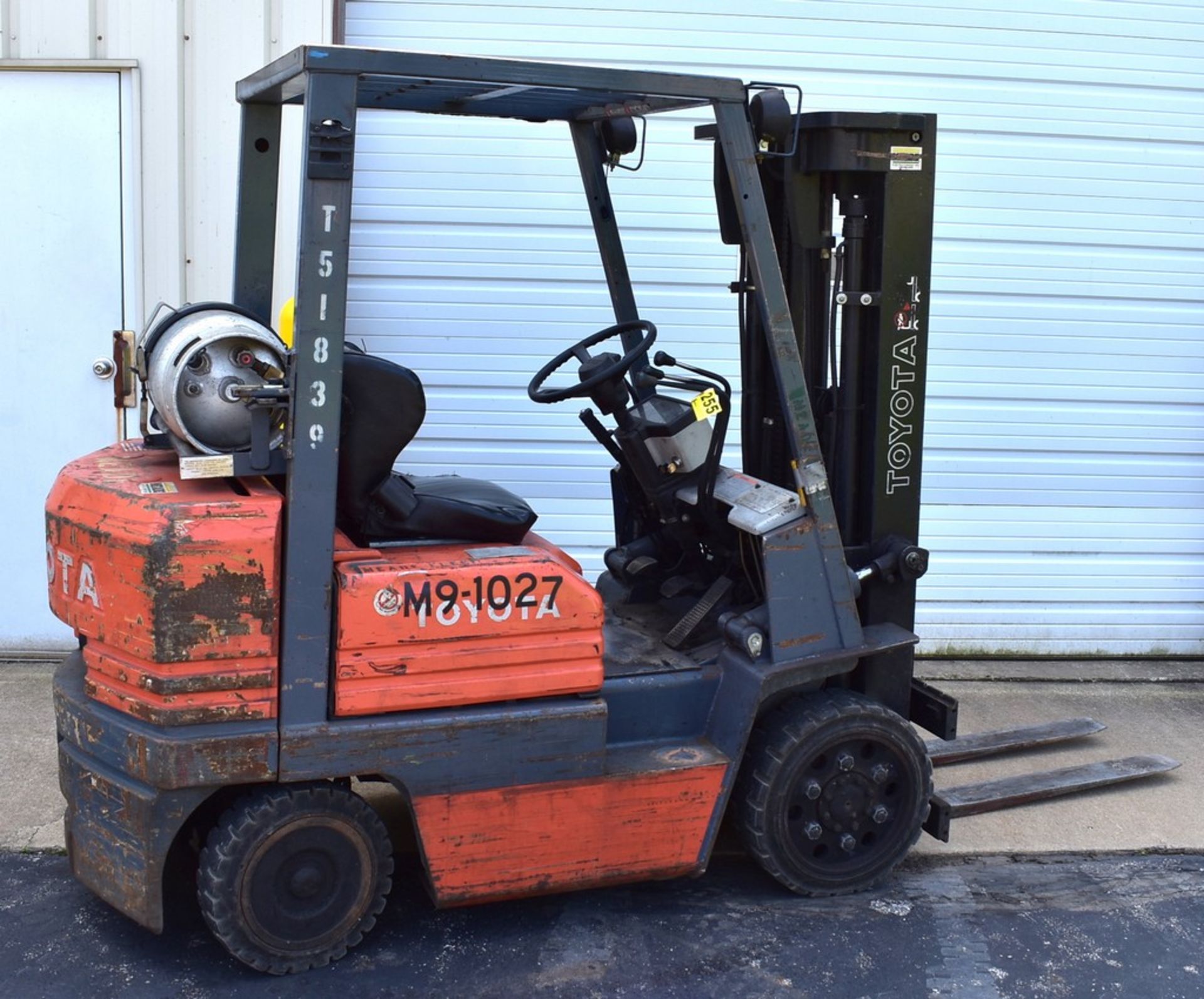 Toyota Model 5FGC25 Cushion Tire Lift Truck, Serial Number: 5FGCU25-82235 ( New 1994 ), 5000 Lbs - Image 7 of 10