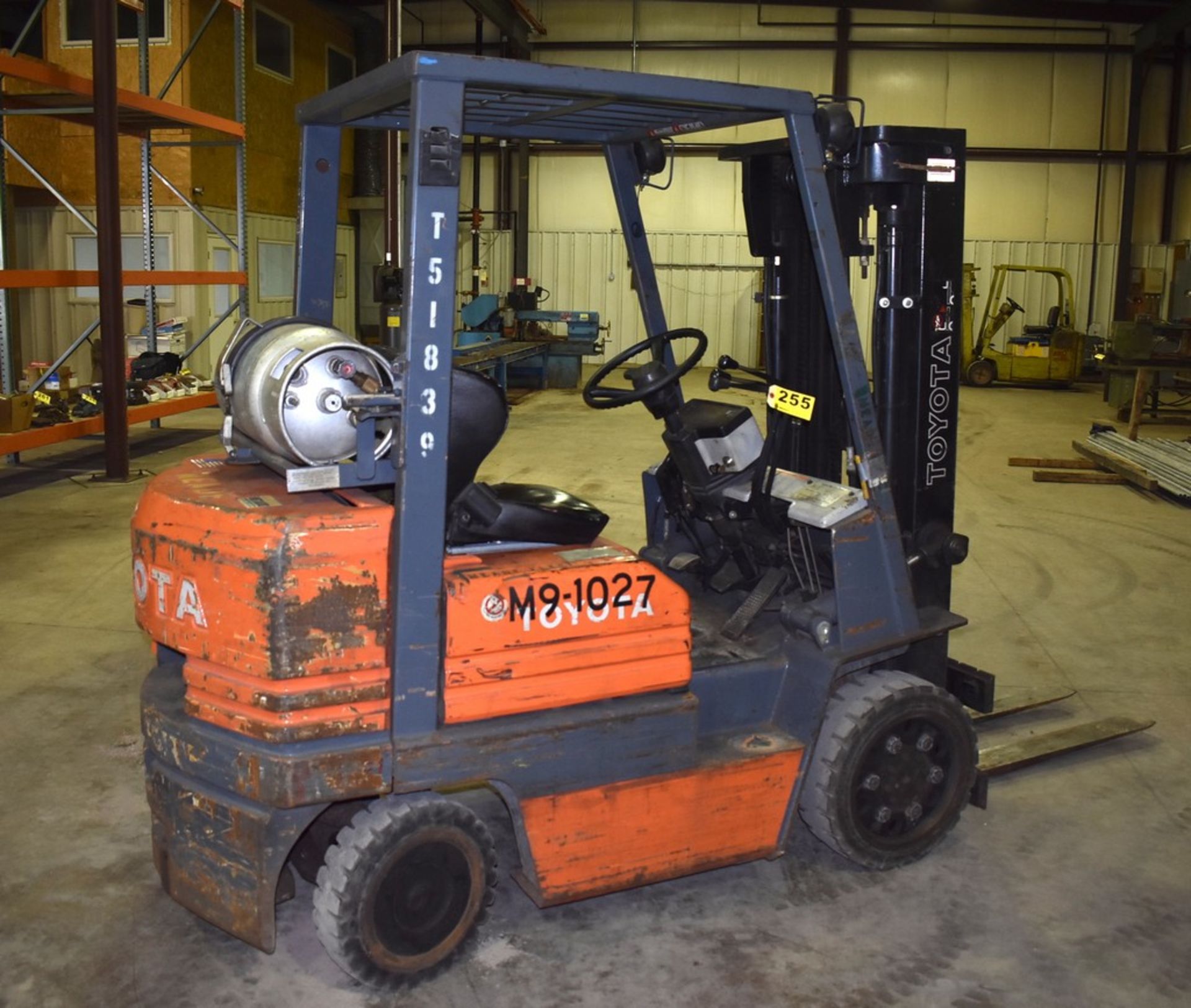 Toyota Model 5FGC25 Cushion Tire Lift Truck, Serial Number: 5FGCU25-82235 ( New 1994 ), 5000 Lbs