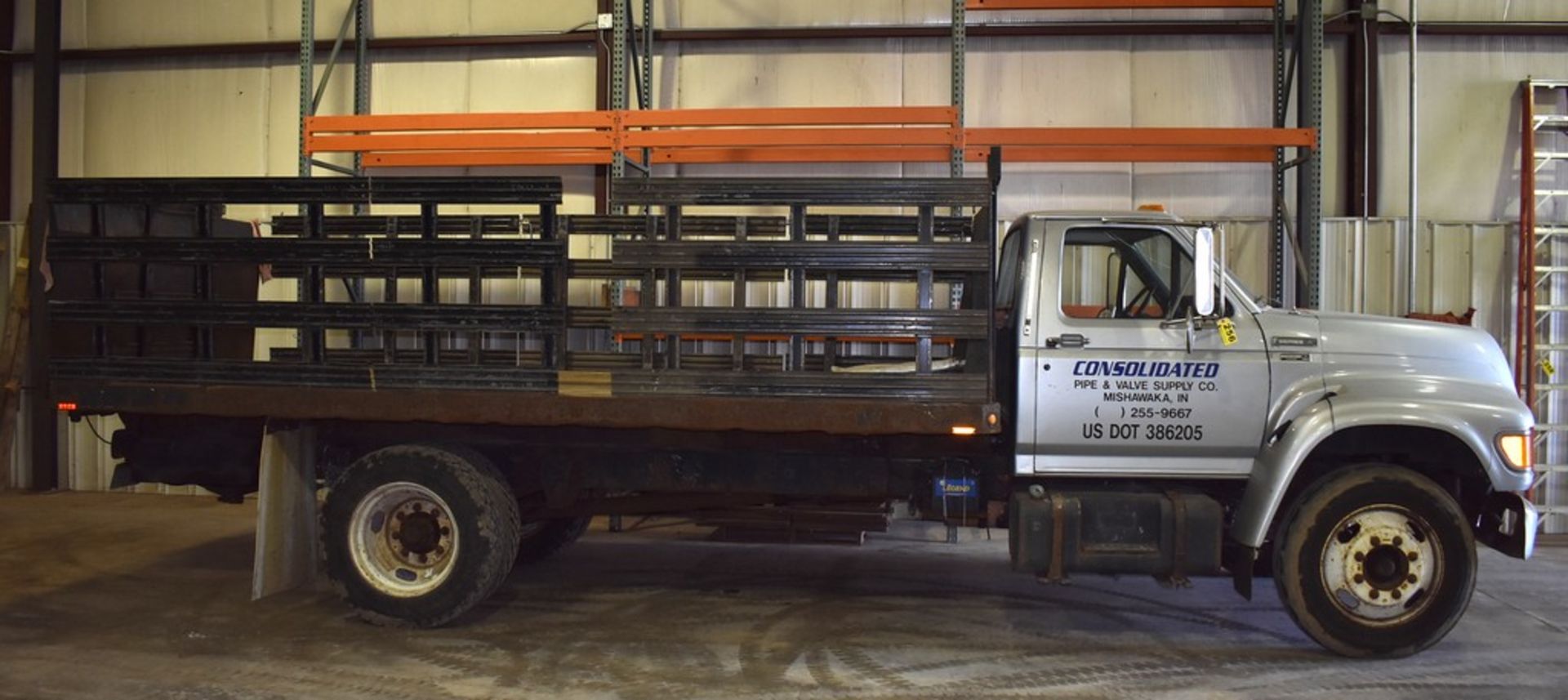 1995 Ford F700 Series Stake Bed Truck - Image 15 of 18