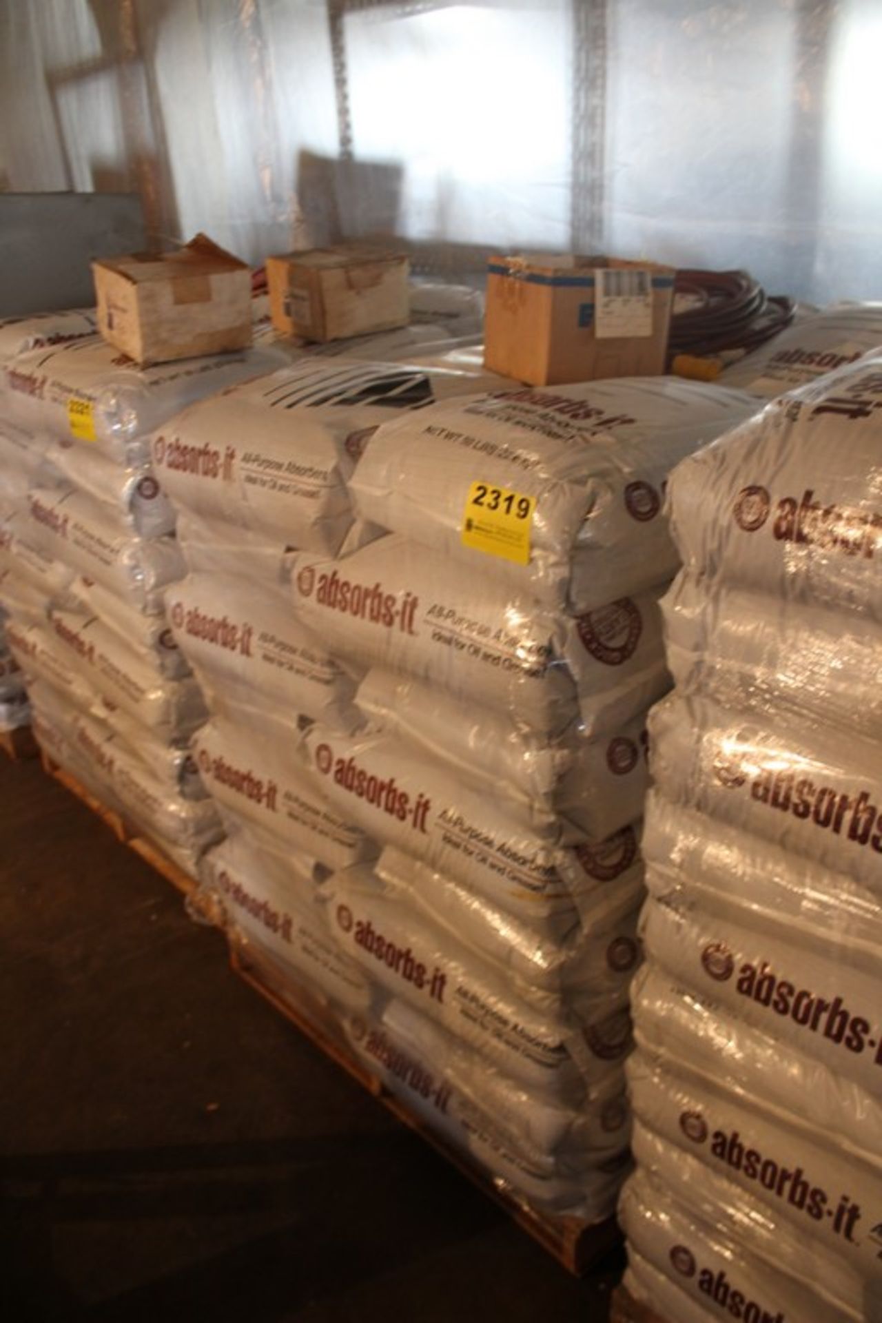 PALLET OF ABSORBS-IT OIL DRY 40 LB BAGS