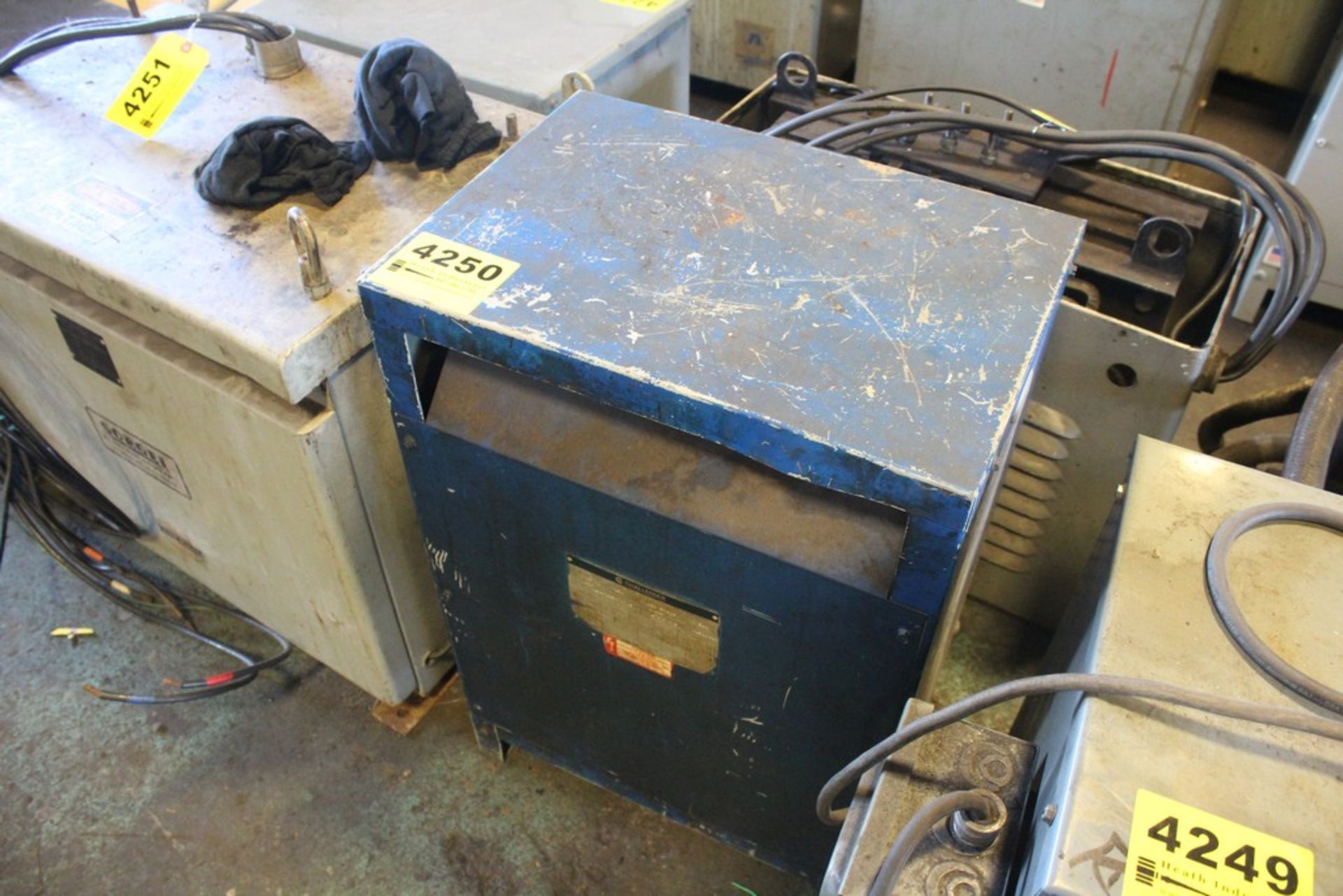 CHALLENGER TRANSFORMER 3 PHASE 45 KVA