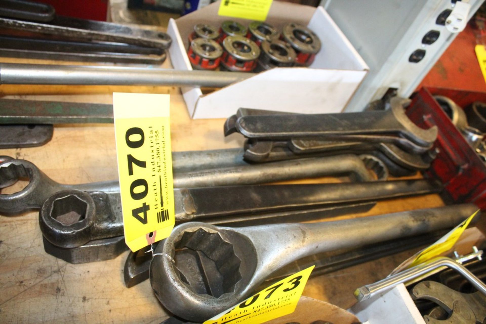 LARGE QTY OF LARGE WRENCHES