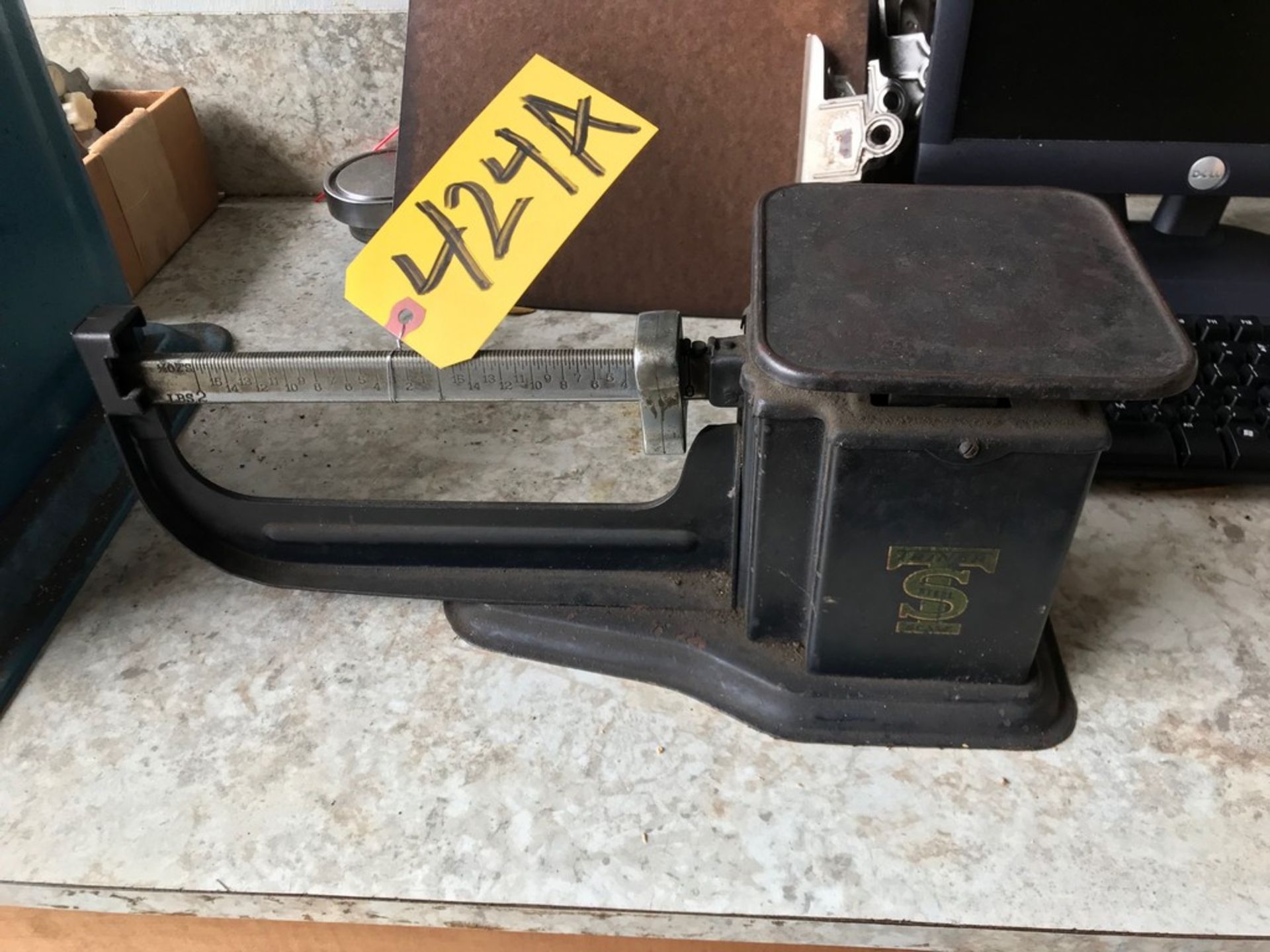 TRINER 2 LB SHIPPING SCALE - Image 2 of 2